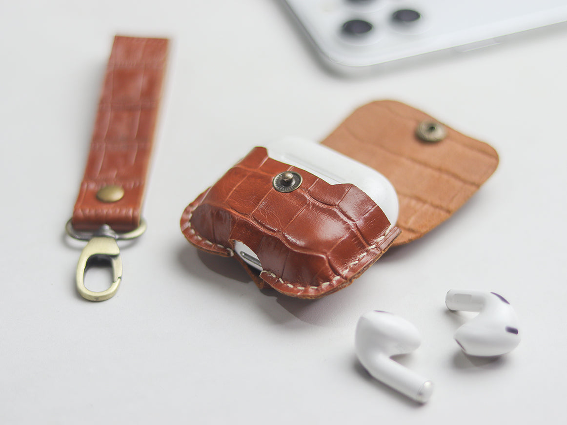 AIRPODS CLASSIC LEATHER CASE MUSTARD CROCO