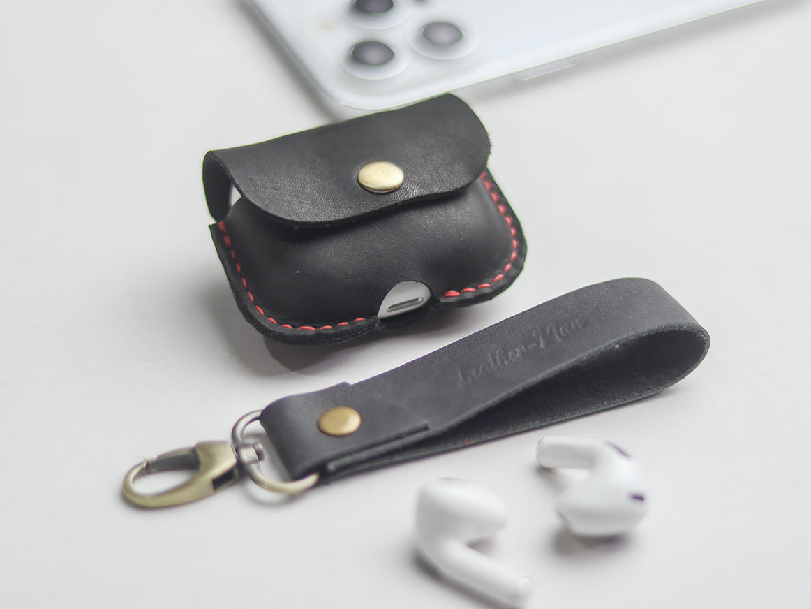 AIRPODS CLASSIC LEATHER CASE PHANTOM BLACK