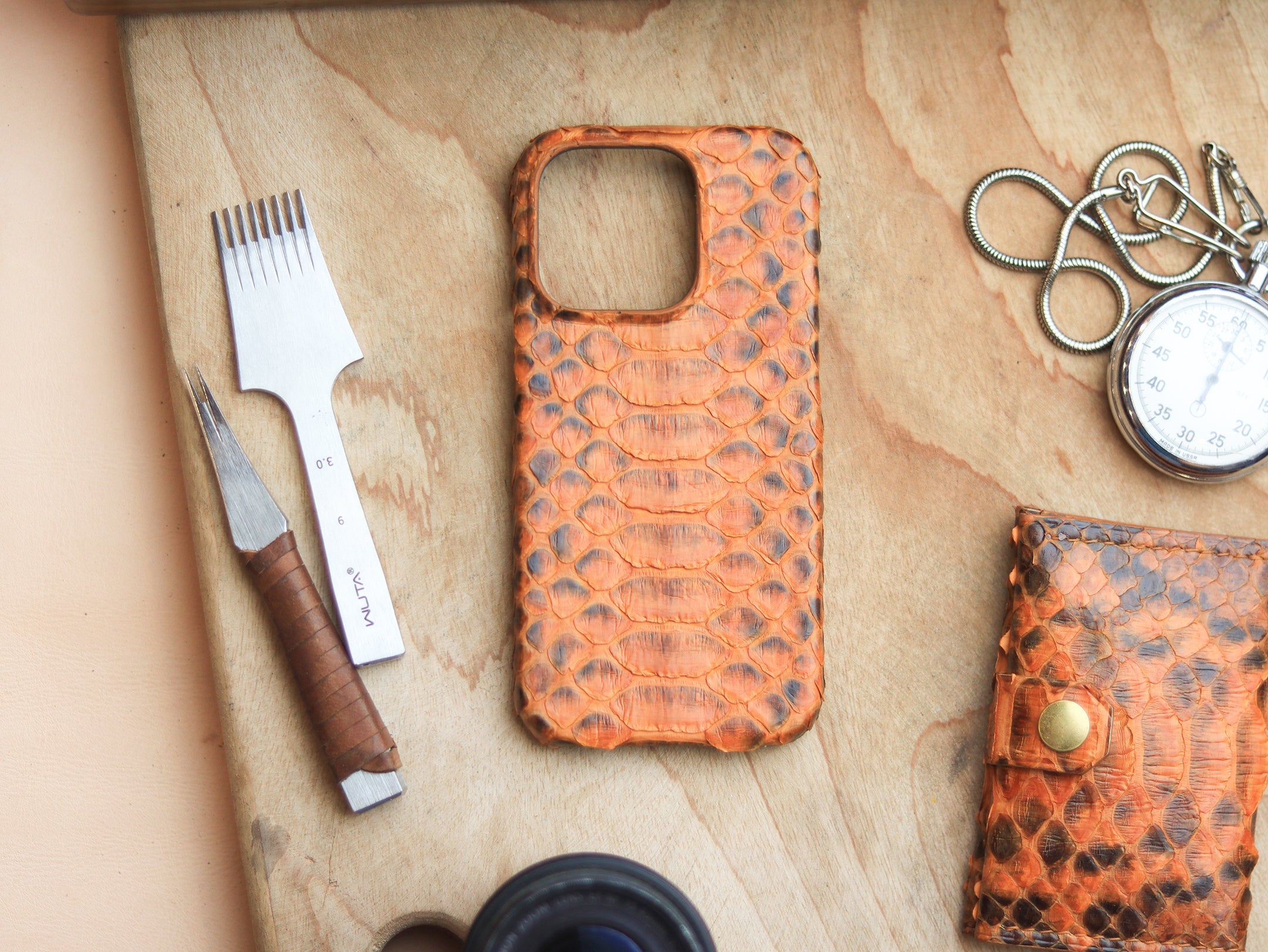 COPPER BROWN PYTHON SKIN 360° MAGSAFE CASE