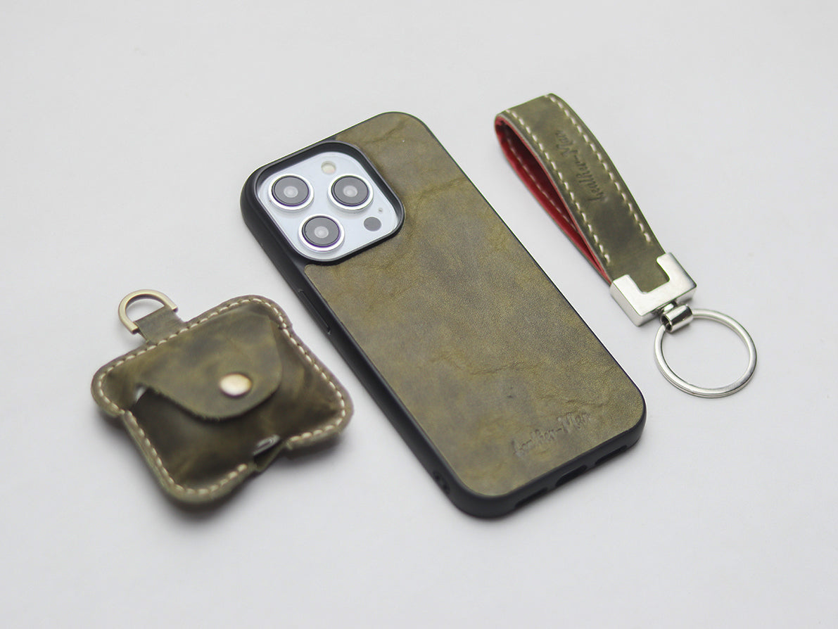 SEAWEED GREEN LEATHER CLASSIC PHONE CASE