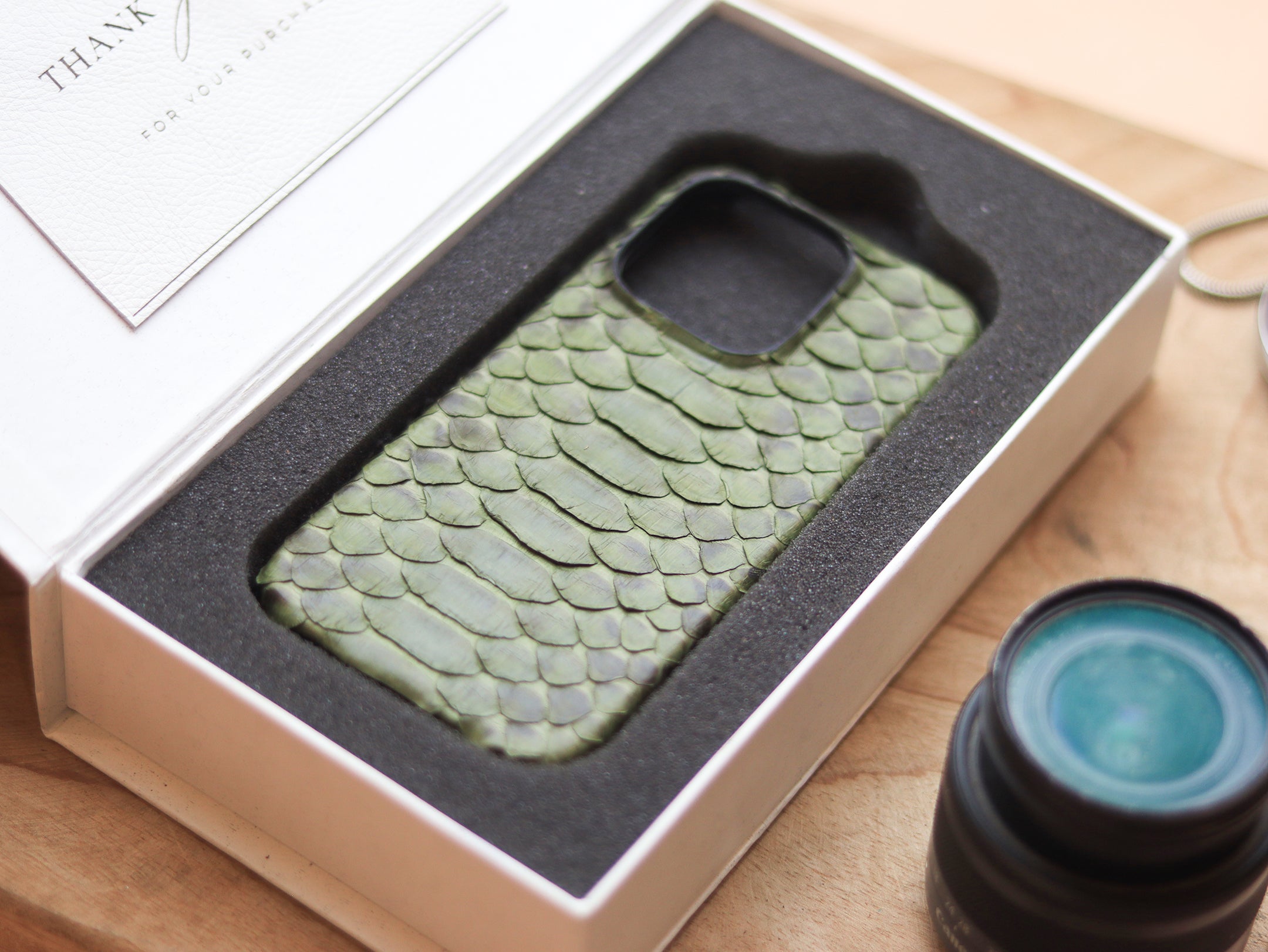 JUNIPER GREEN PYTHON SKIN 360° MAGSAFE CASE