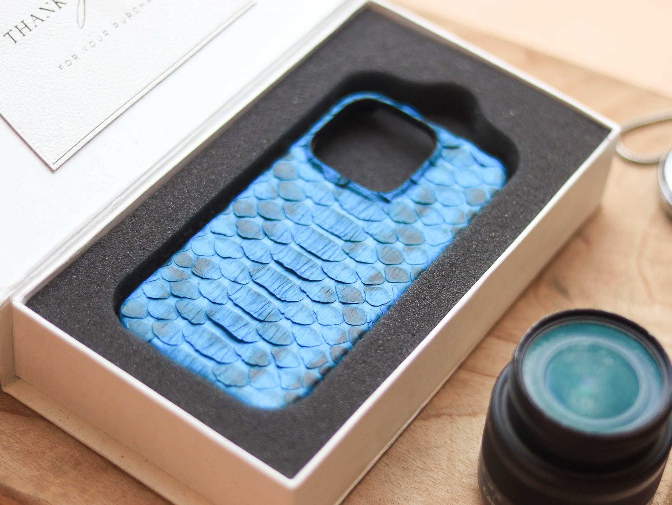 CERULEAN BLUE PYTHON SKIN 360° MAGSAFE CASE
