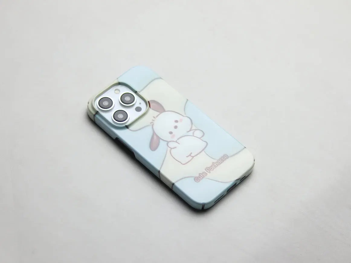 CARTOON BEAR HARD SHELL MATERIAL PHONE CASE. - grip