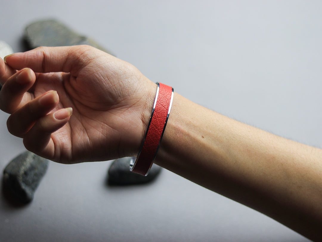 BLISK - OSTRICH SKIN CUFFS