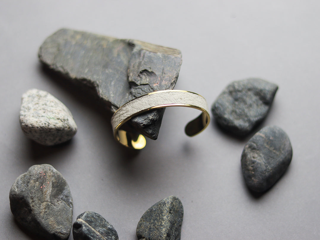 BLISK - OSTRICH SKIN CUFFS