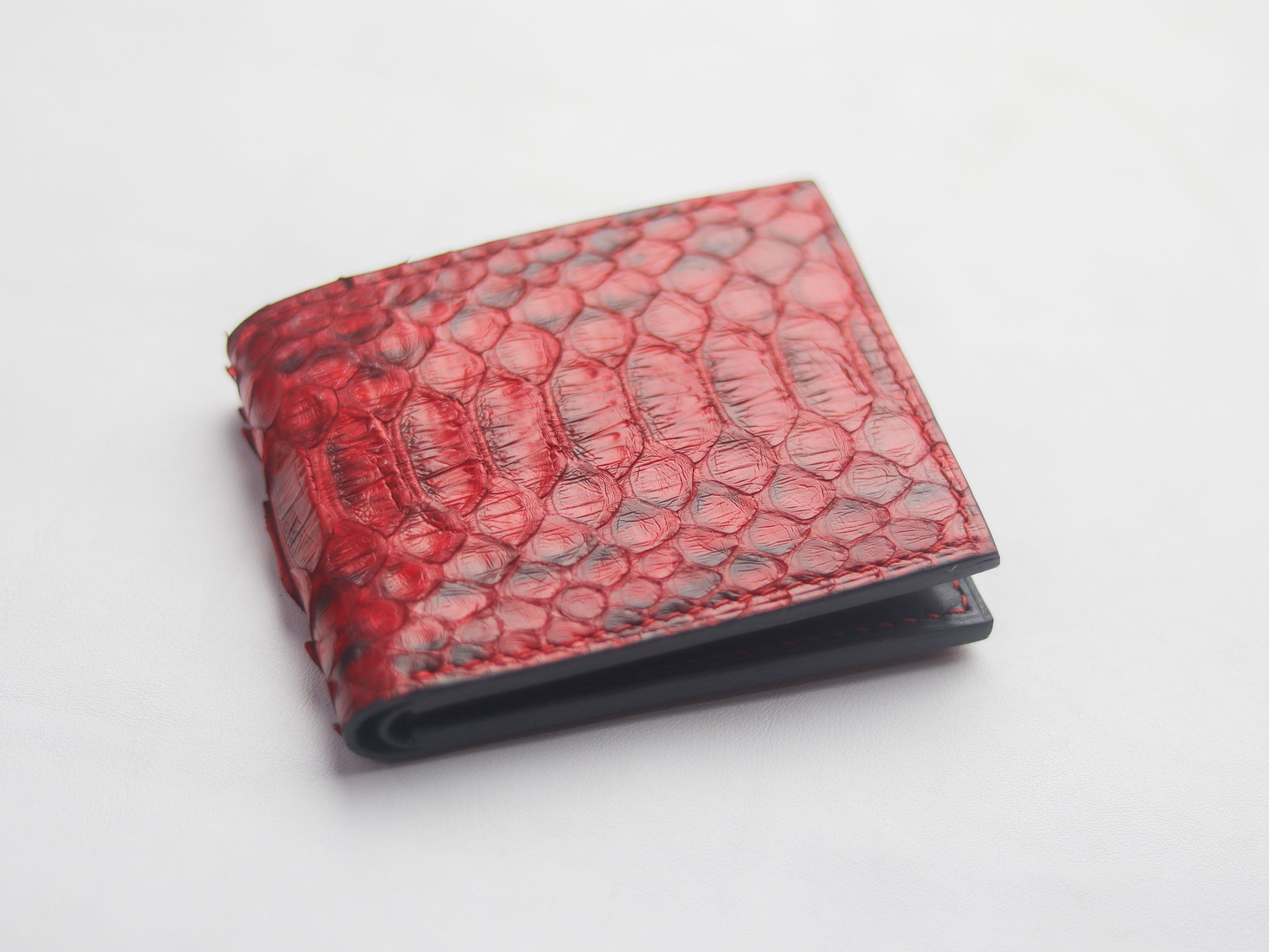 WYNTON - BIFOLD WALLET VENETIAN RED PYTHON SKIN