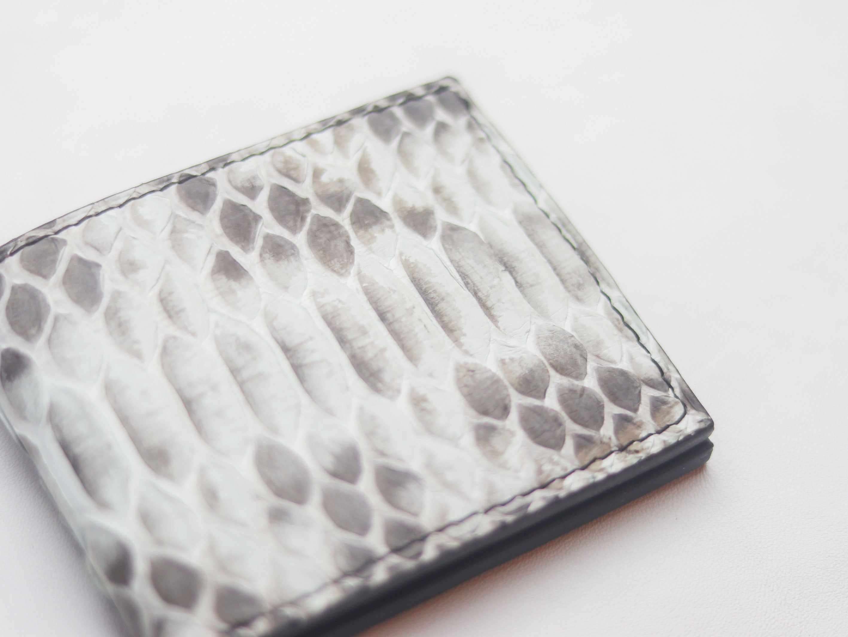 WYNTON - BIFOLD WALLET NATURAL PYTHON SKIN