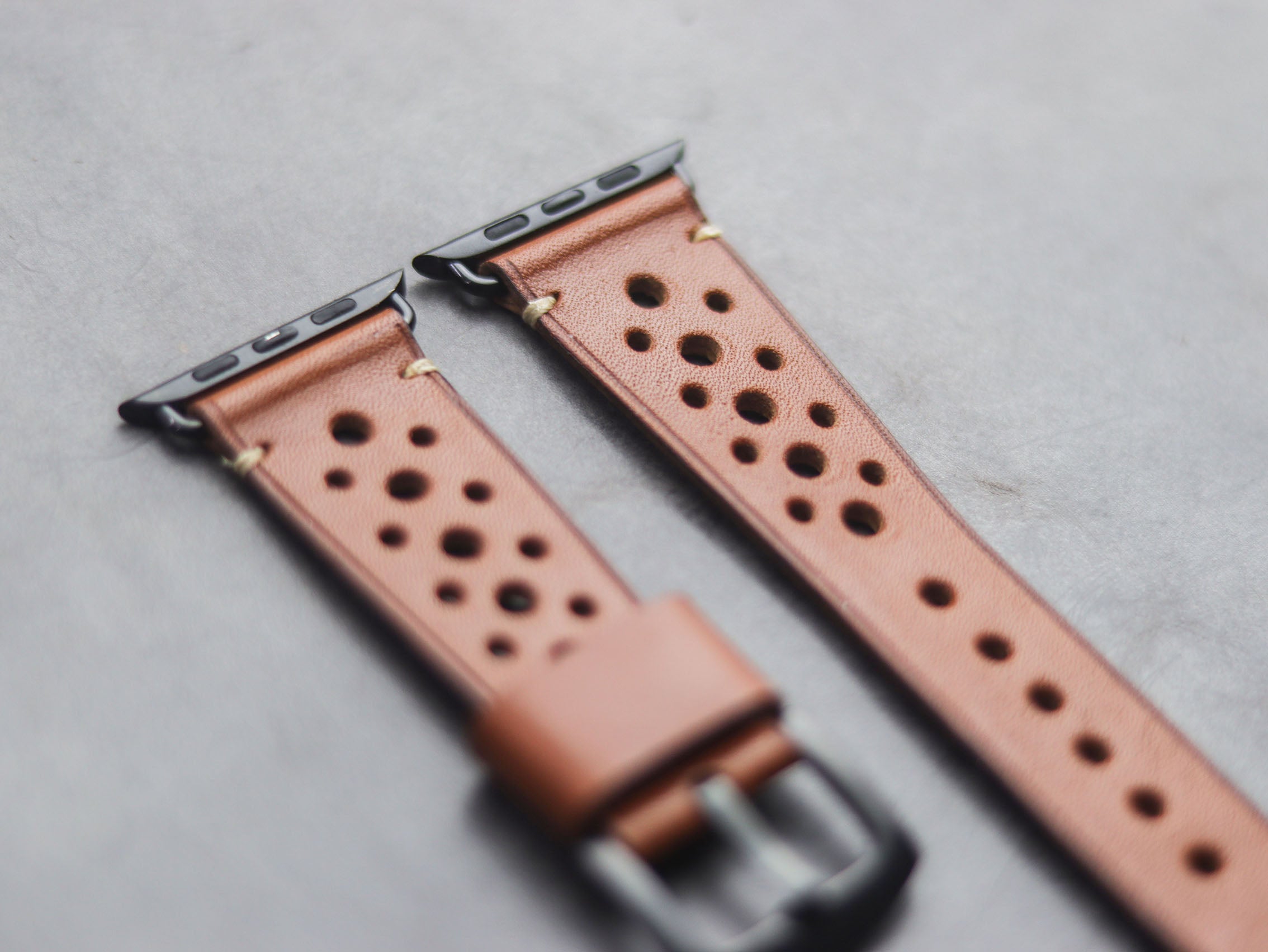 TAN BROWN RALLY HAND-CRAFTED APPLE WATCH STRAPS