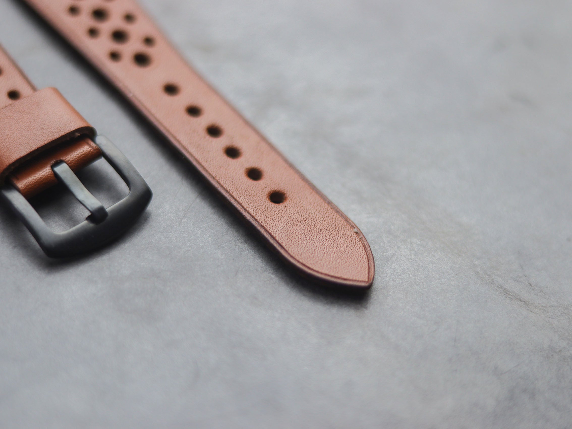 TAN BROWN RALLY HAND-CRAFTED APPLE WATCH STRAPS