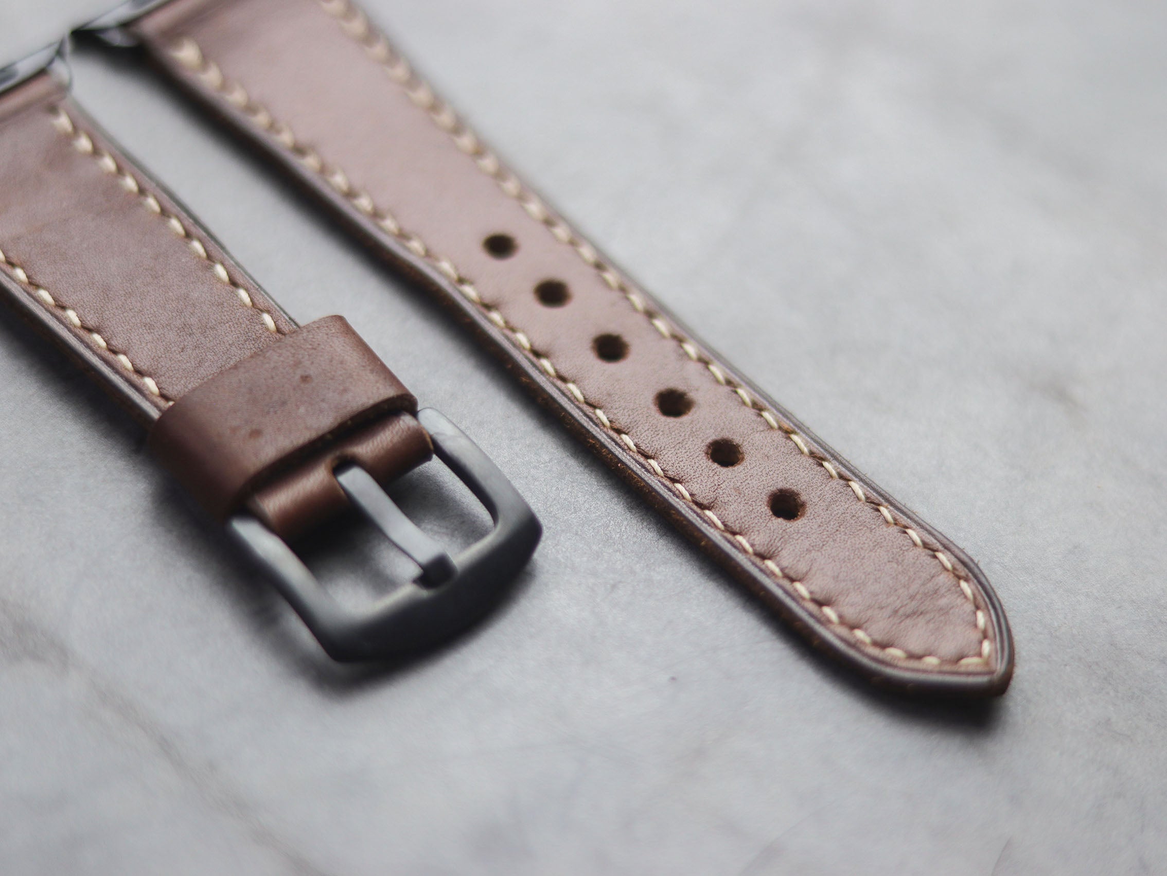 CHESTNUT BROWN FULL STITCHED HAND-CRAFTED APPLE WATCH STRAPS