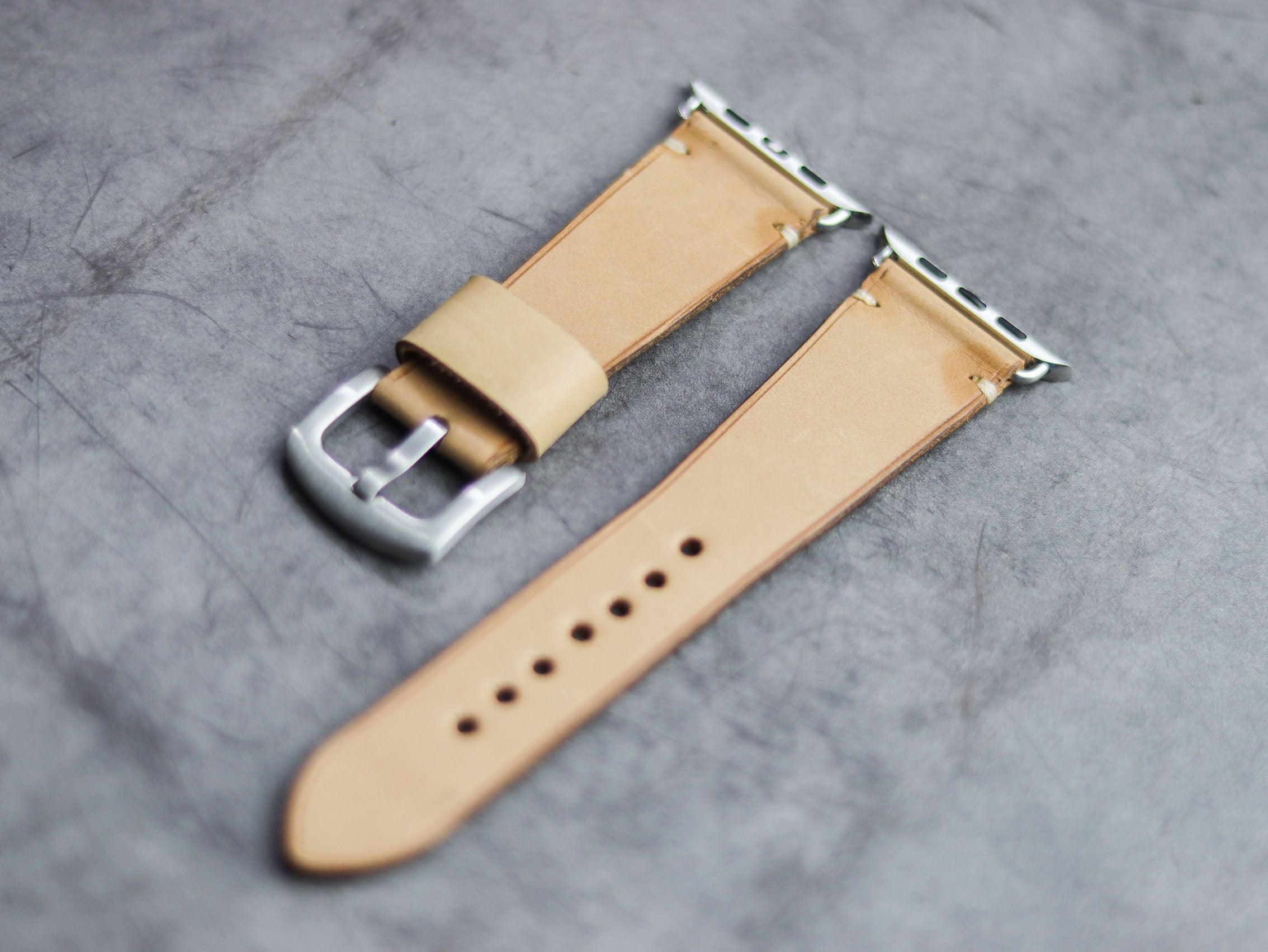 NATURAL BUTTERO MINIMAL STITCHED HAND-CRAFTED APPLE WATCH STRAPS