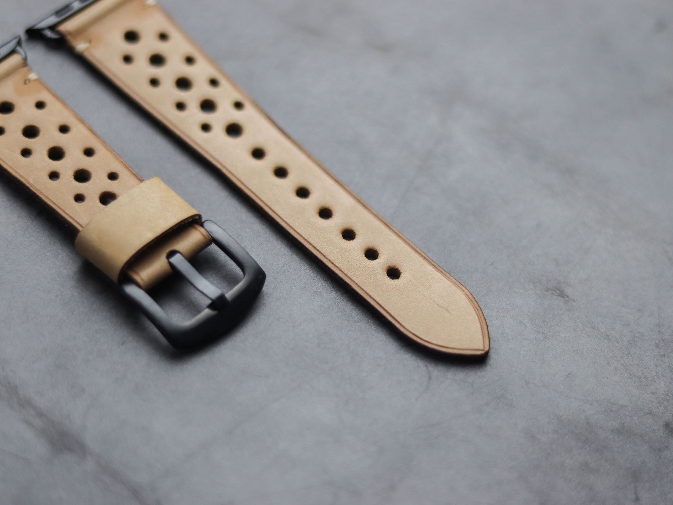 NATURAL BUTTERO RALLY HAND-CRAFTED APPLE WATCH STRAPS