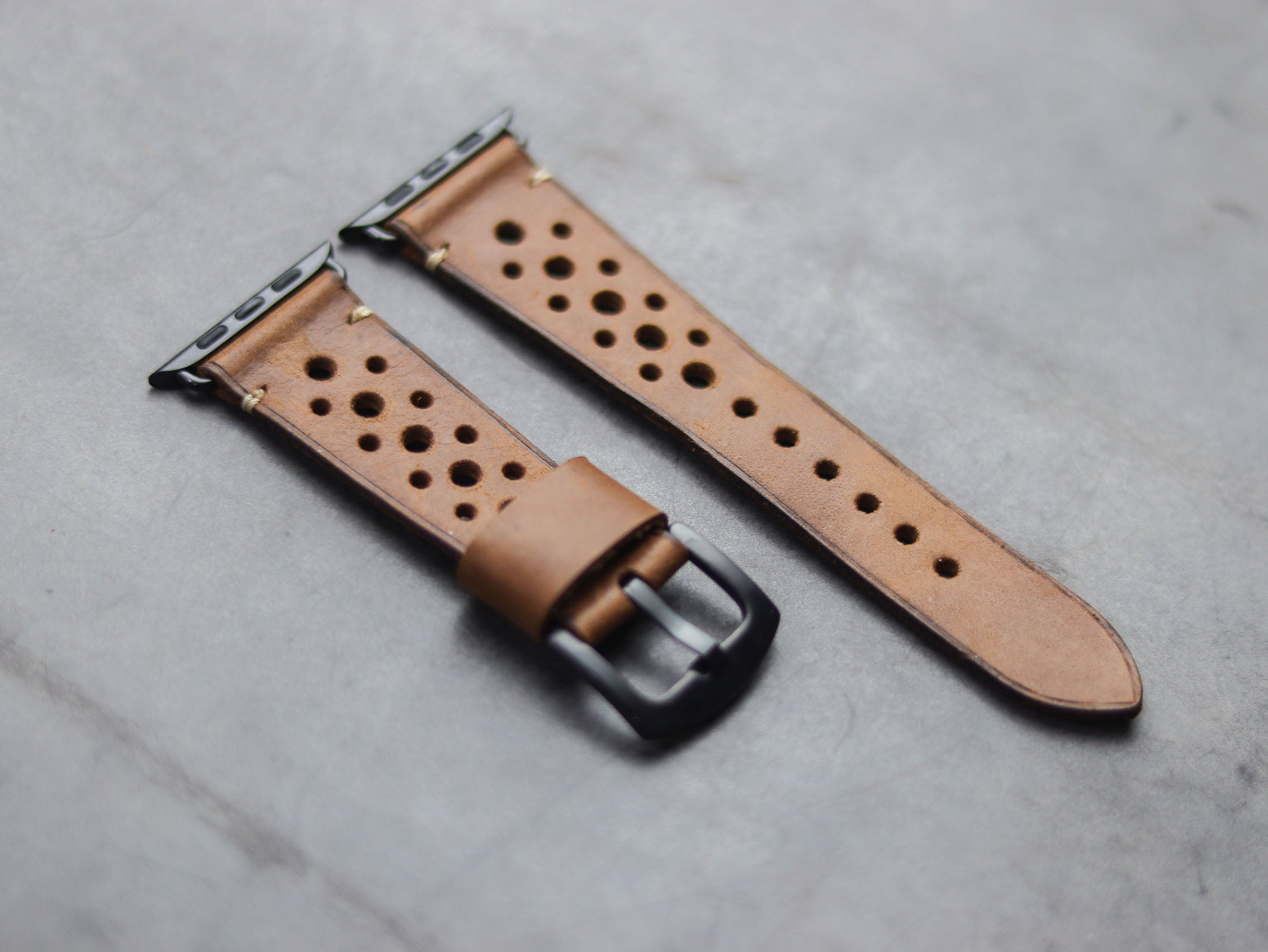 CARAMEL BROWN RALLY HAND-CRAFTED APPLE WATCH STRAPS