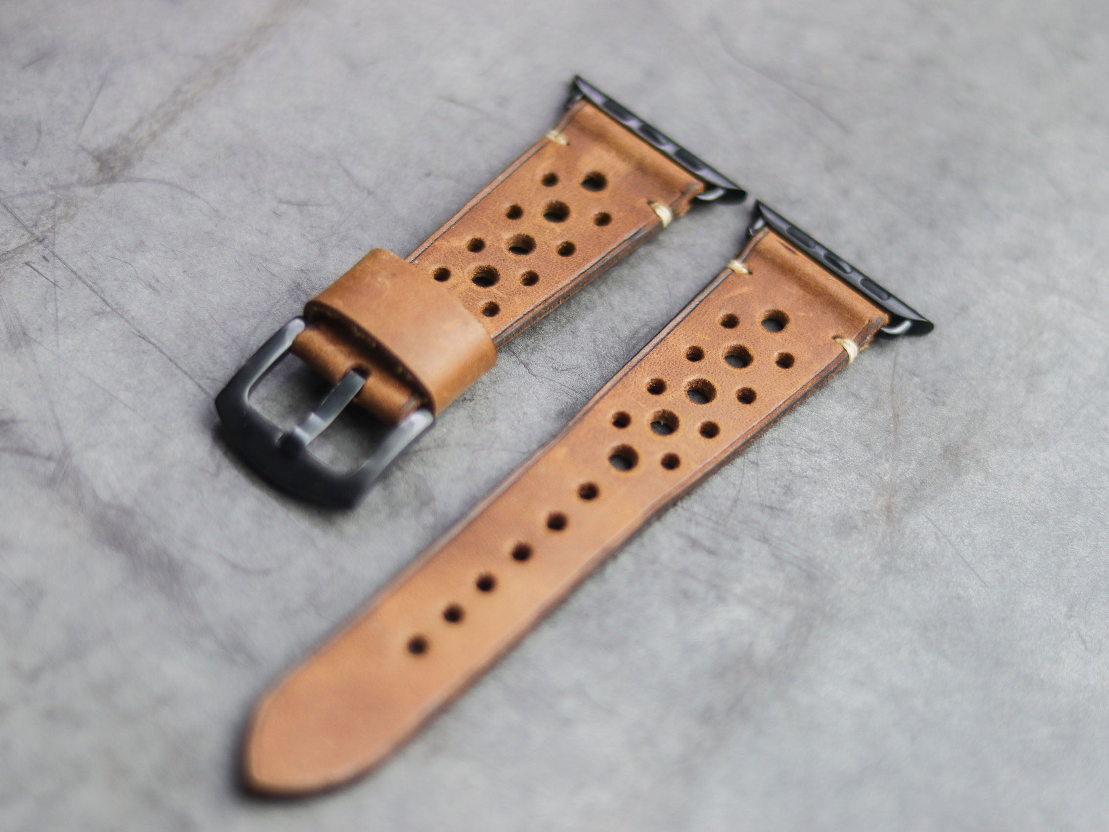 CARAMEL BROWN RALLY HAND-CRAFTED APPLE WATCH STRAPS