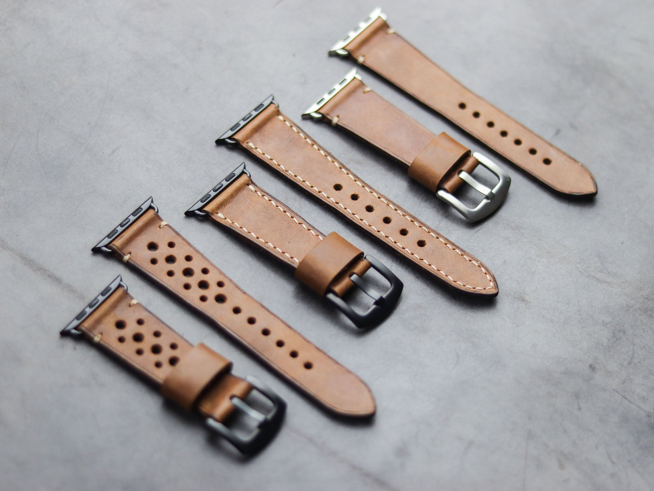 CARAMEL BROWN MINIMAL STITCHED HAND-CRAFTED APPLE WATCH STRAPS