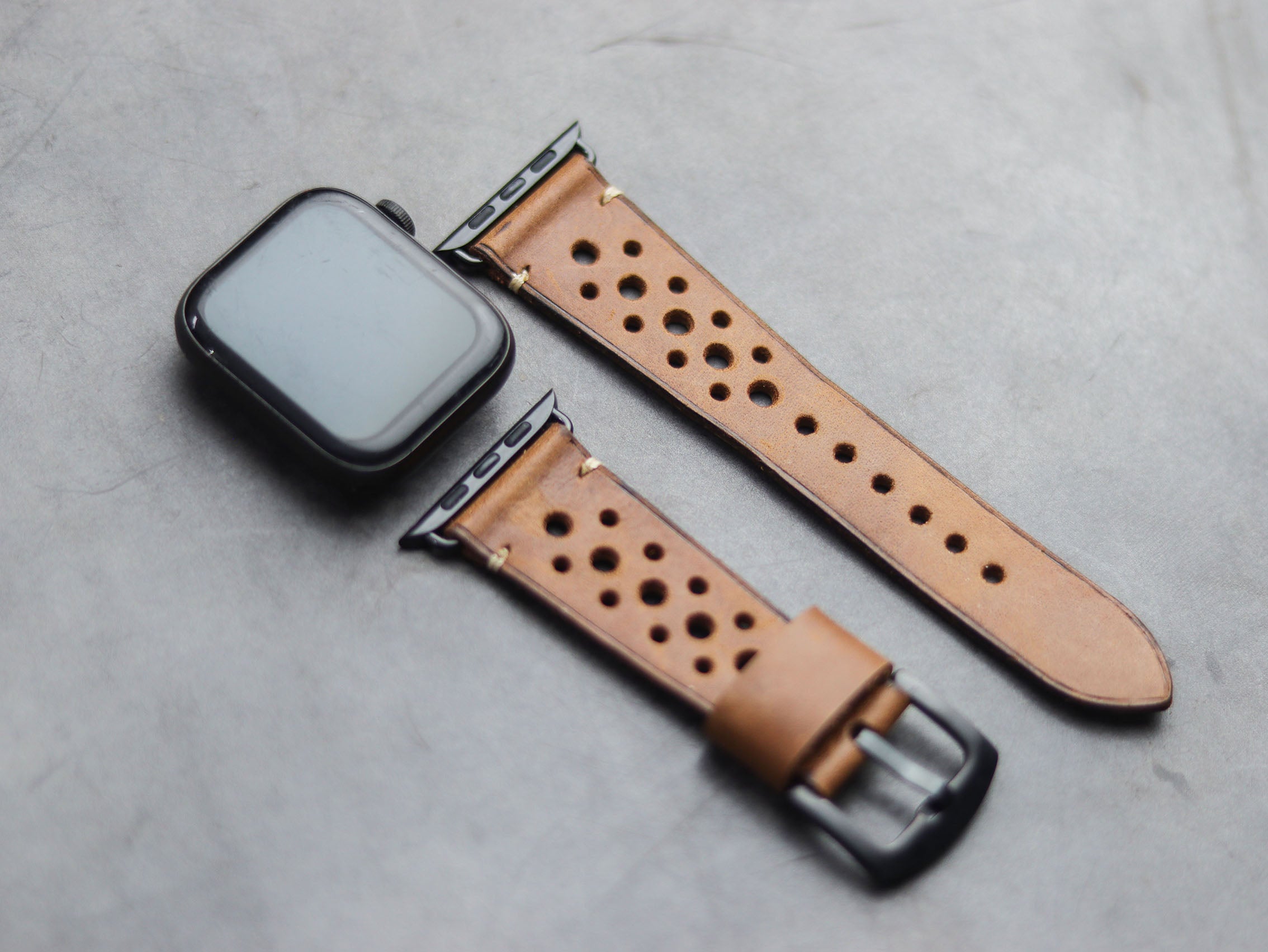 CARAMEL BROWN RALLY HAND-CRAFTED APPLE WATCH STRAPS