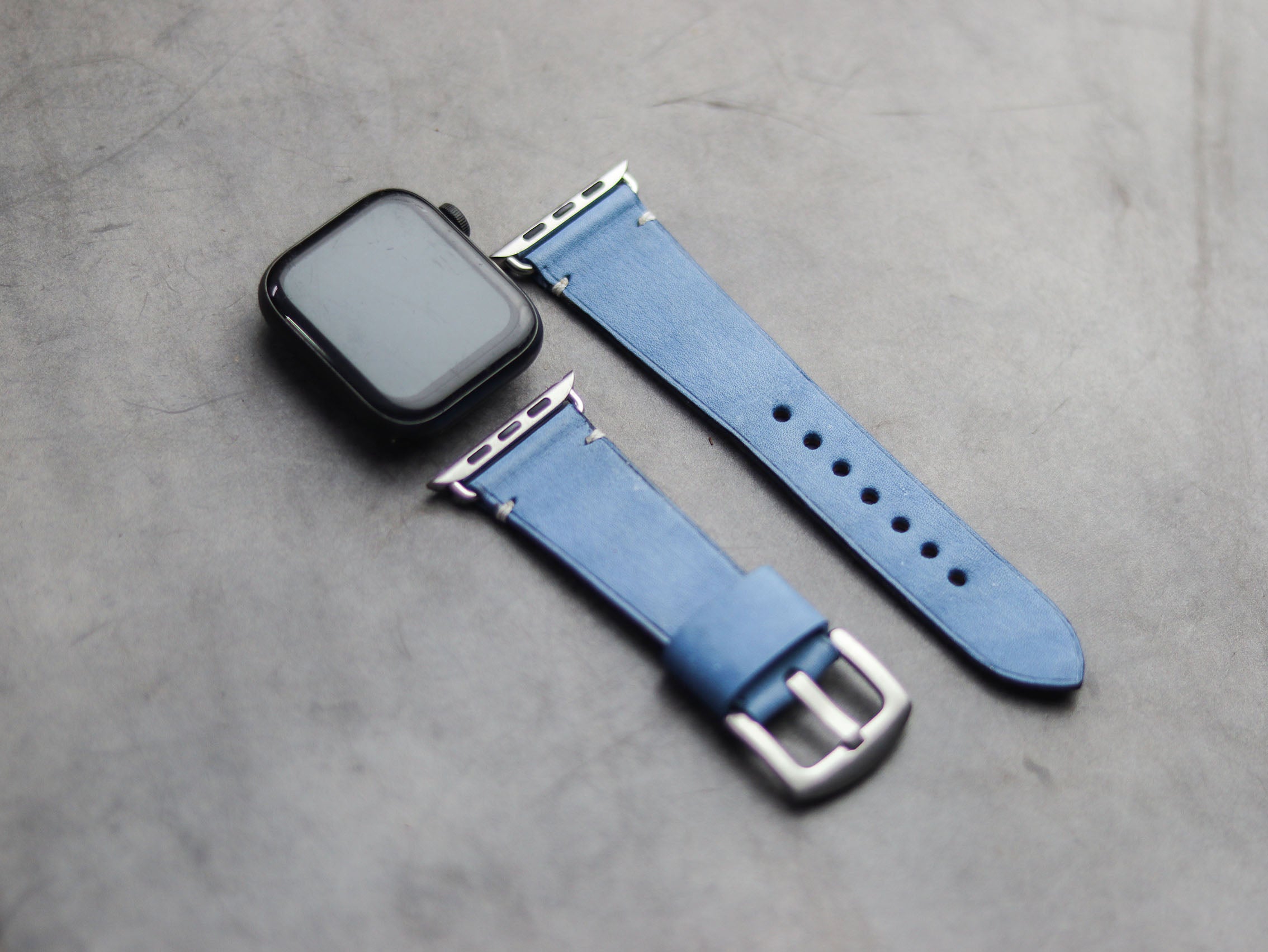 CAROLINE BLUE MINIMAL STITCHED HAND-CRAFTED APPLE WATCH STRAPS