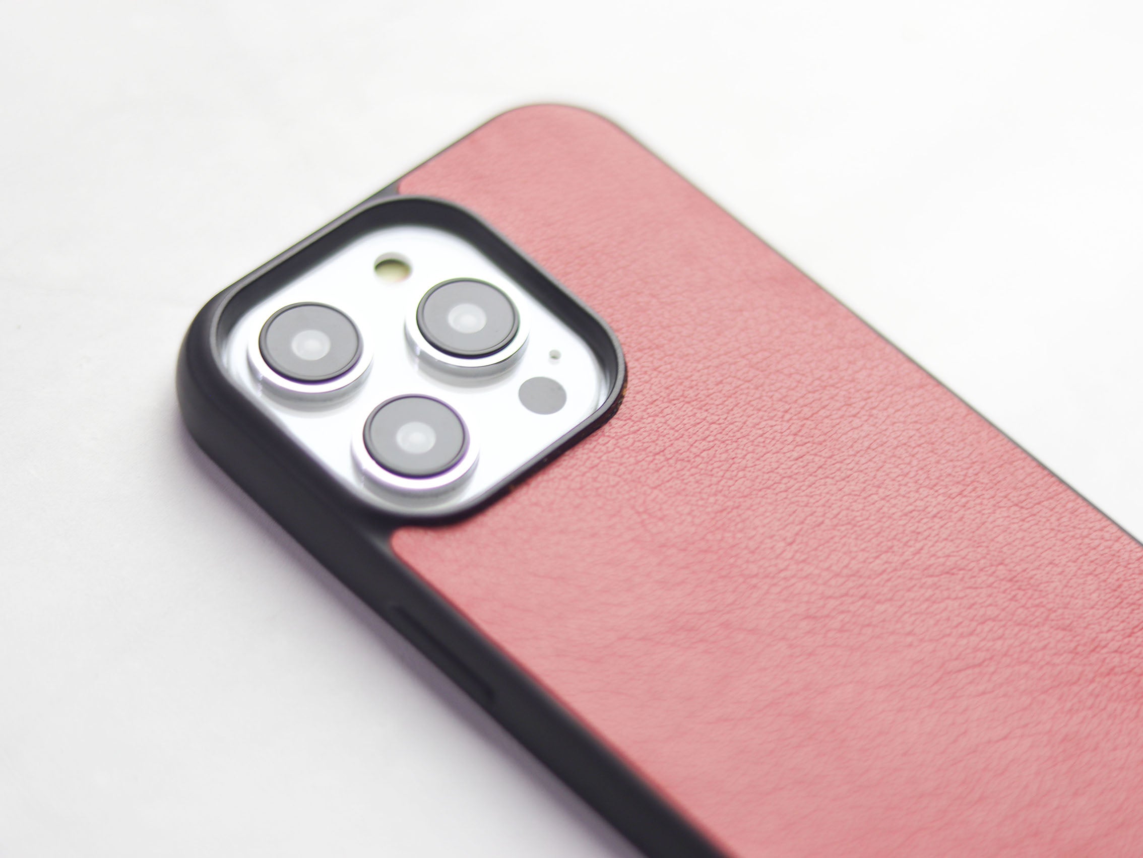 FLAMINGO PINK LEATHER CLASSIC PHONE CASE