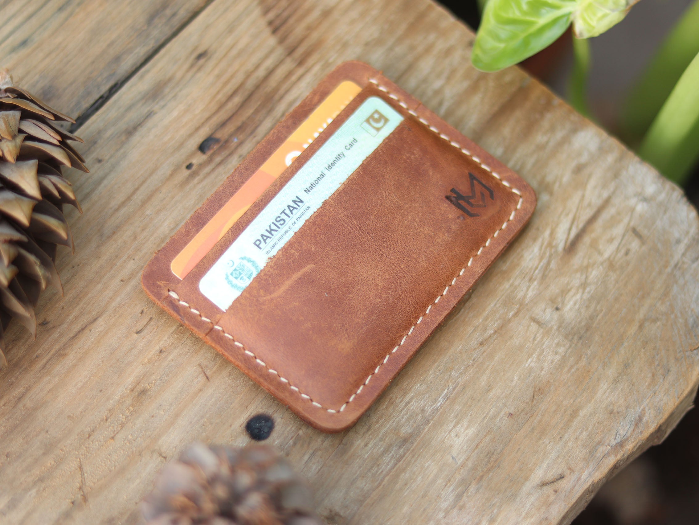 MINIMAL CLASSIC - CARAMEL BROWN