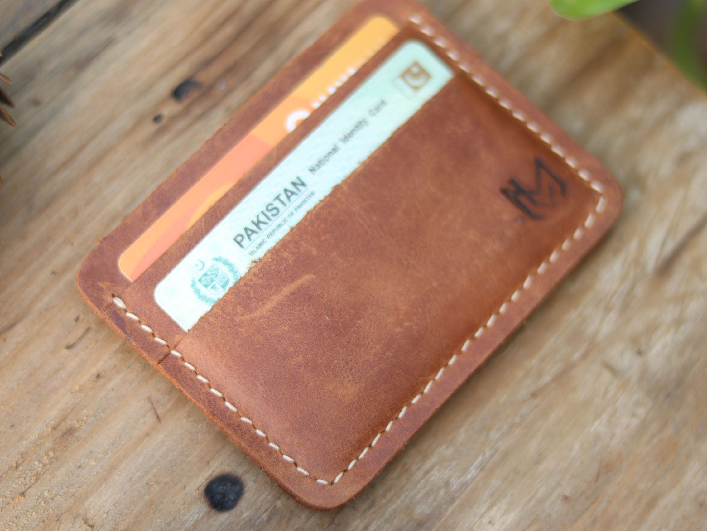 MINIMAL CLASSIC - CARAMEL BROWN