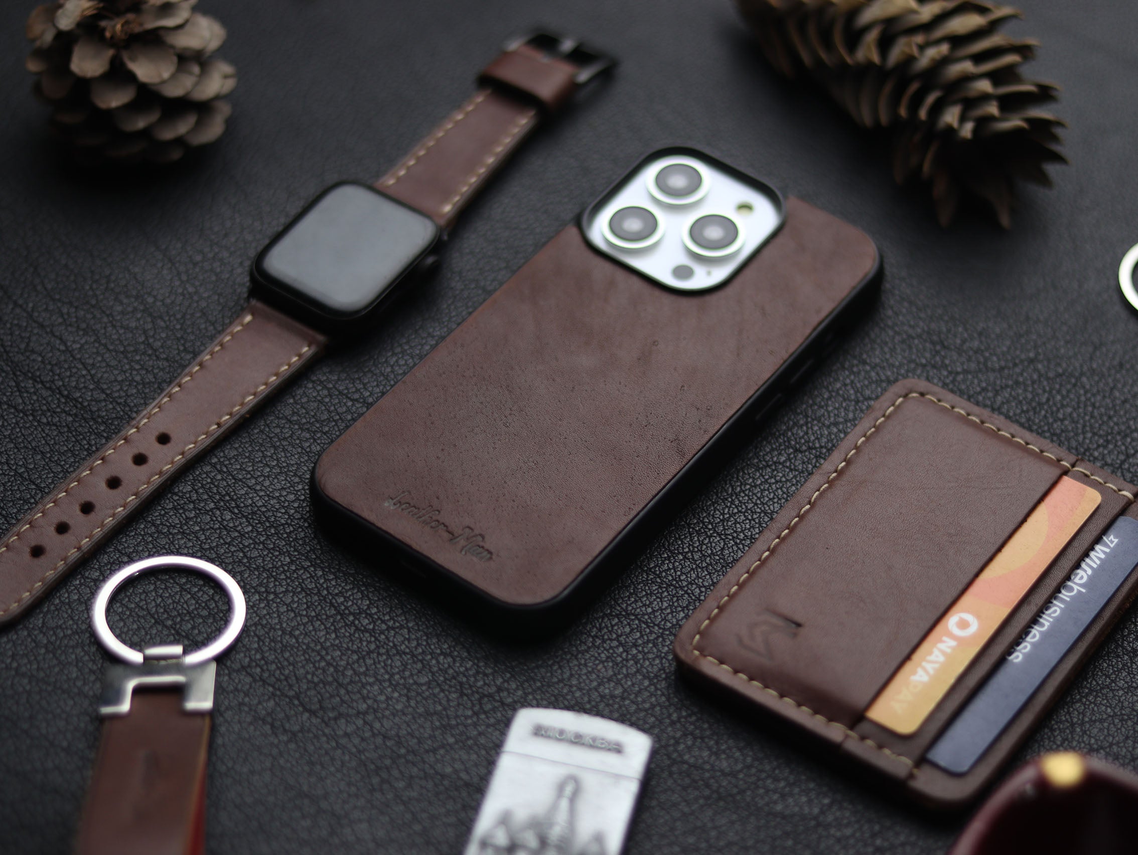 CHESTNUT BROWN LEATHER CLASSIC PHONE CASE