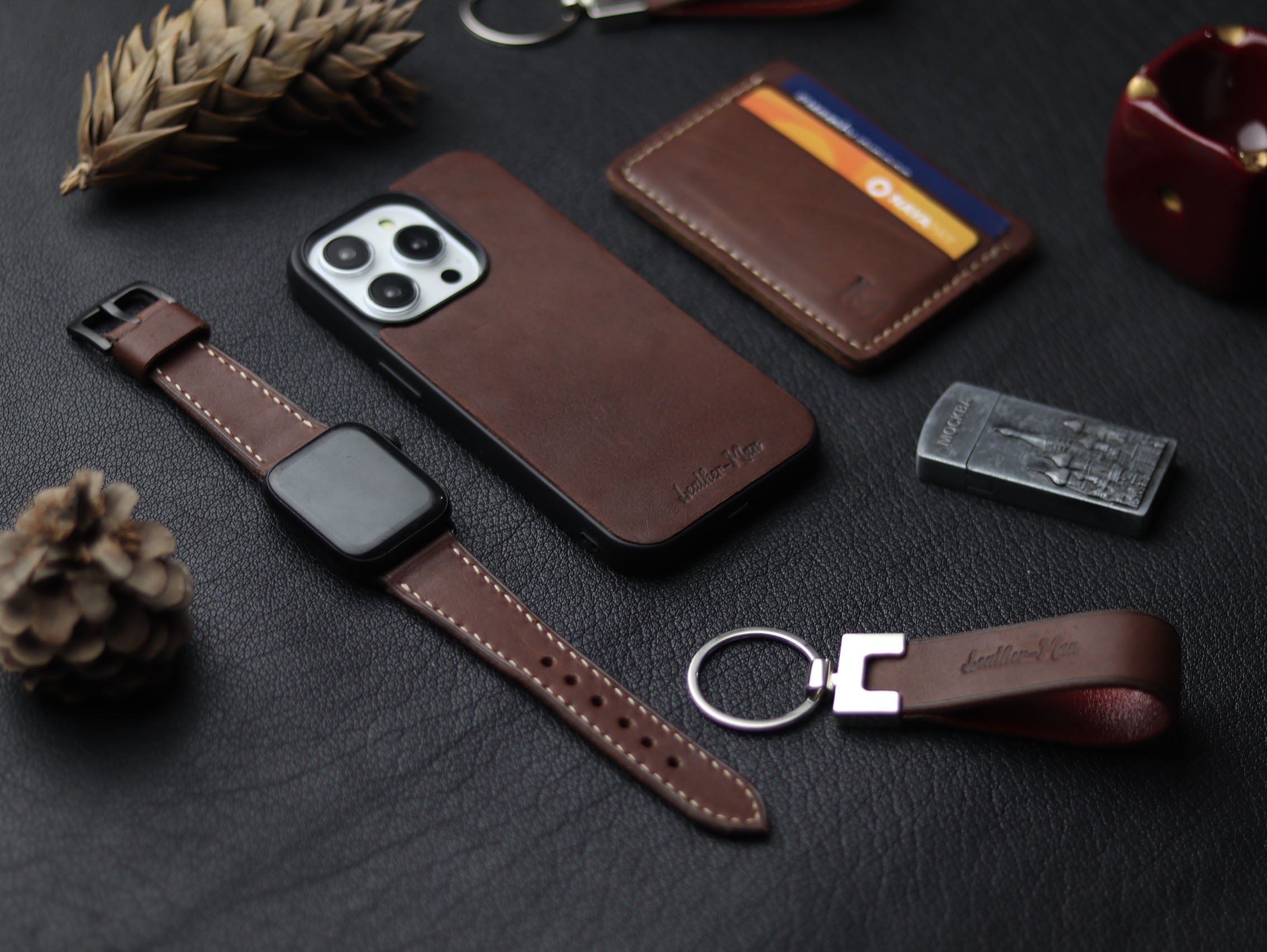 CHESTNUT BROWN LEATHER CLASSIC PHONE CASE