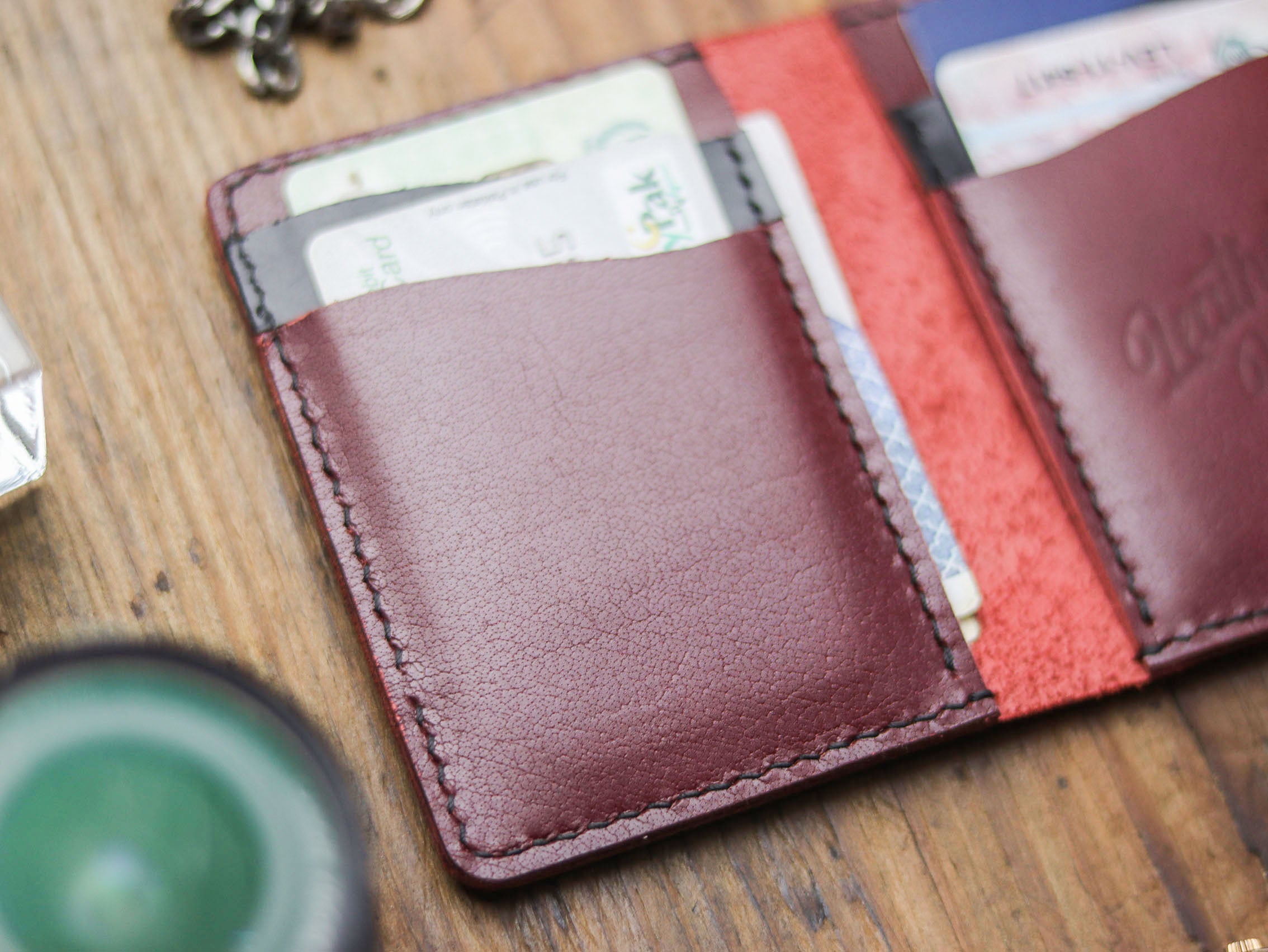 "KODUS" GARNET BURGUNDY
