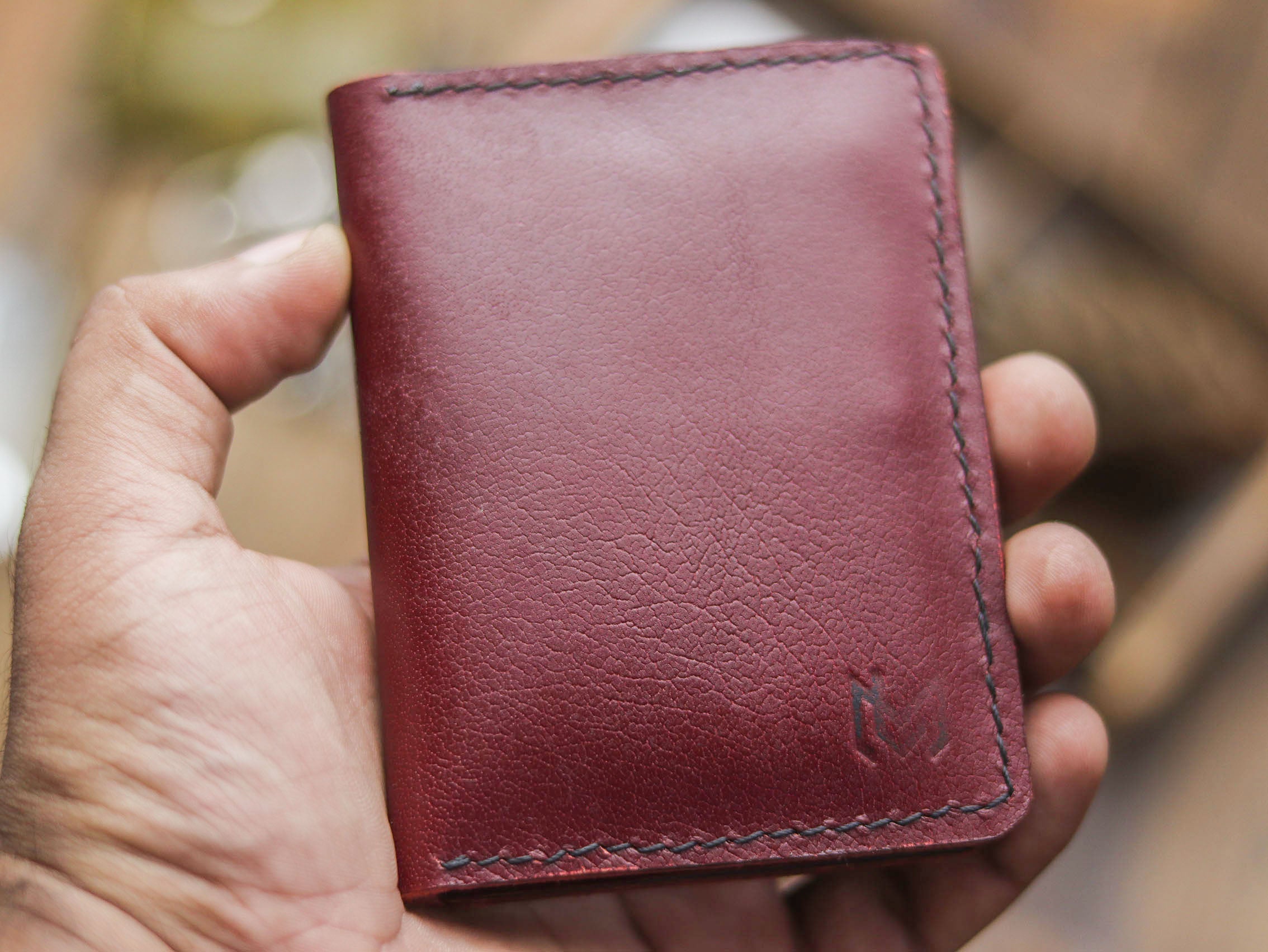 "KODUS" GARNET BURGUNDY