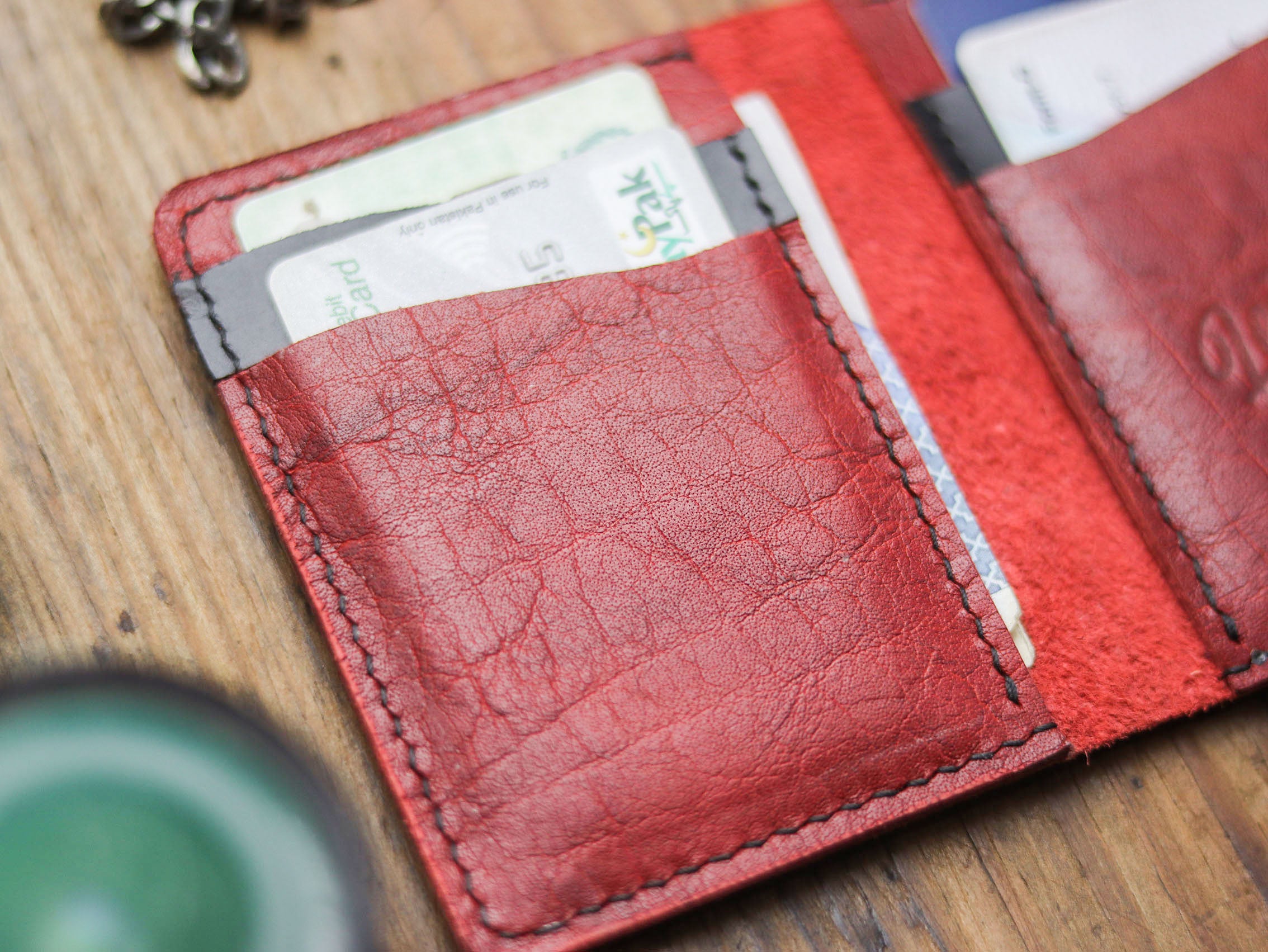 "KODUS" RED