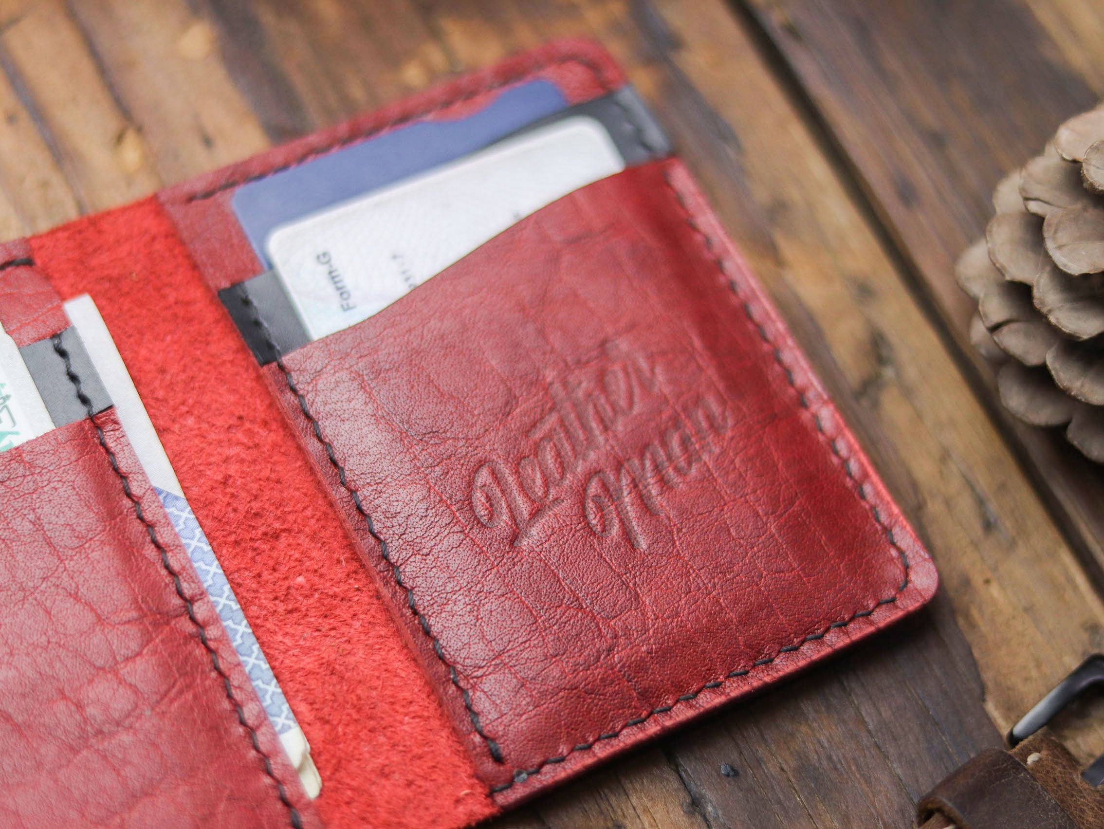 "KODUS" RED