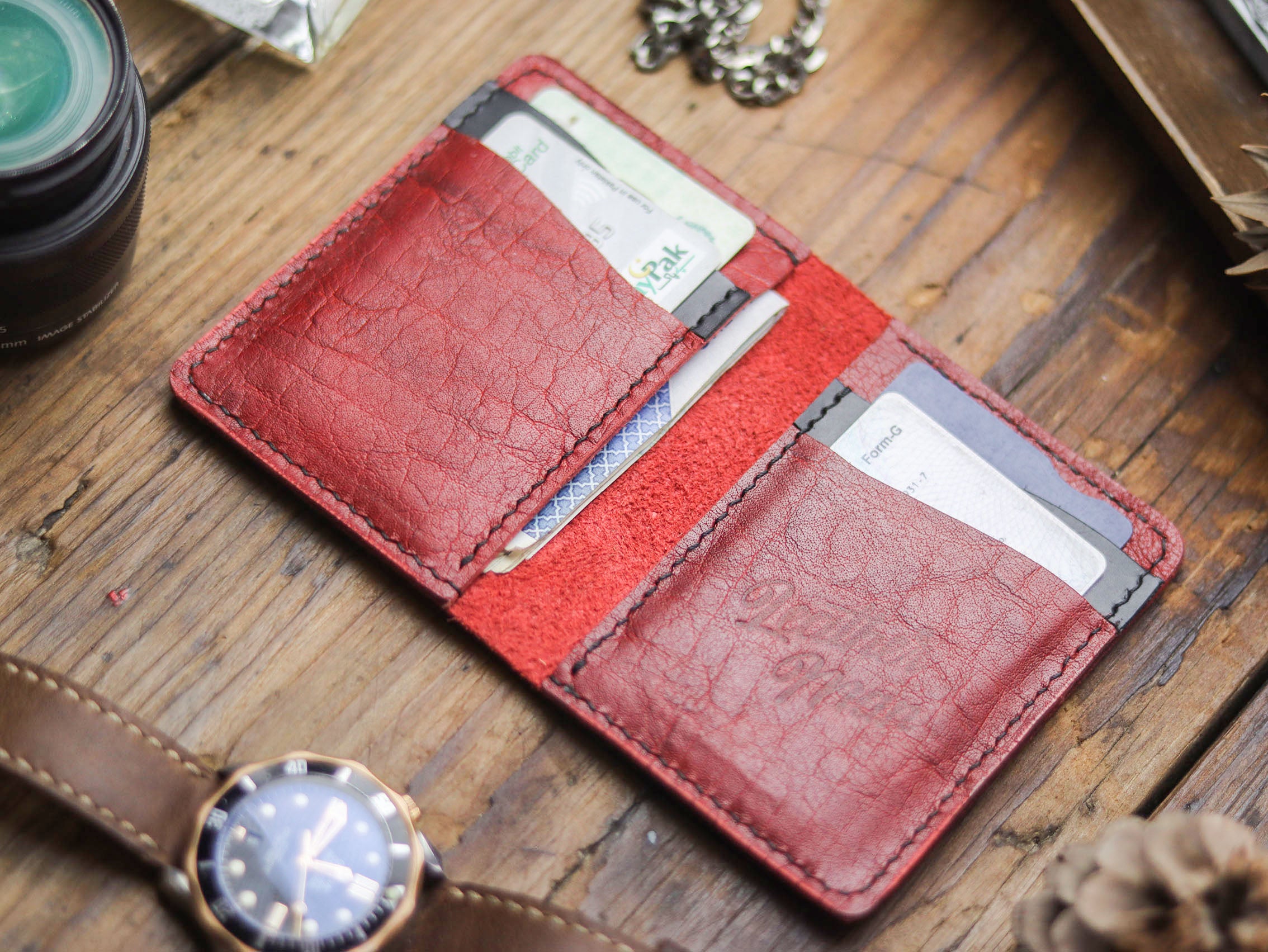 "KODUS" RED
