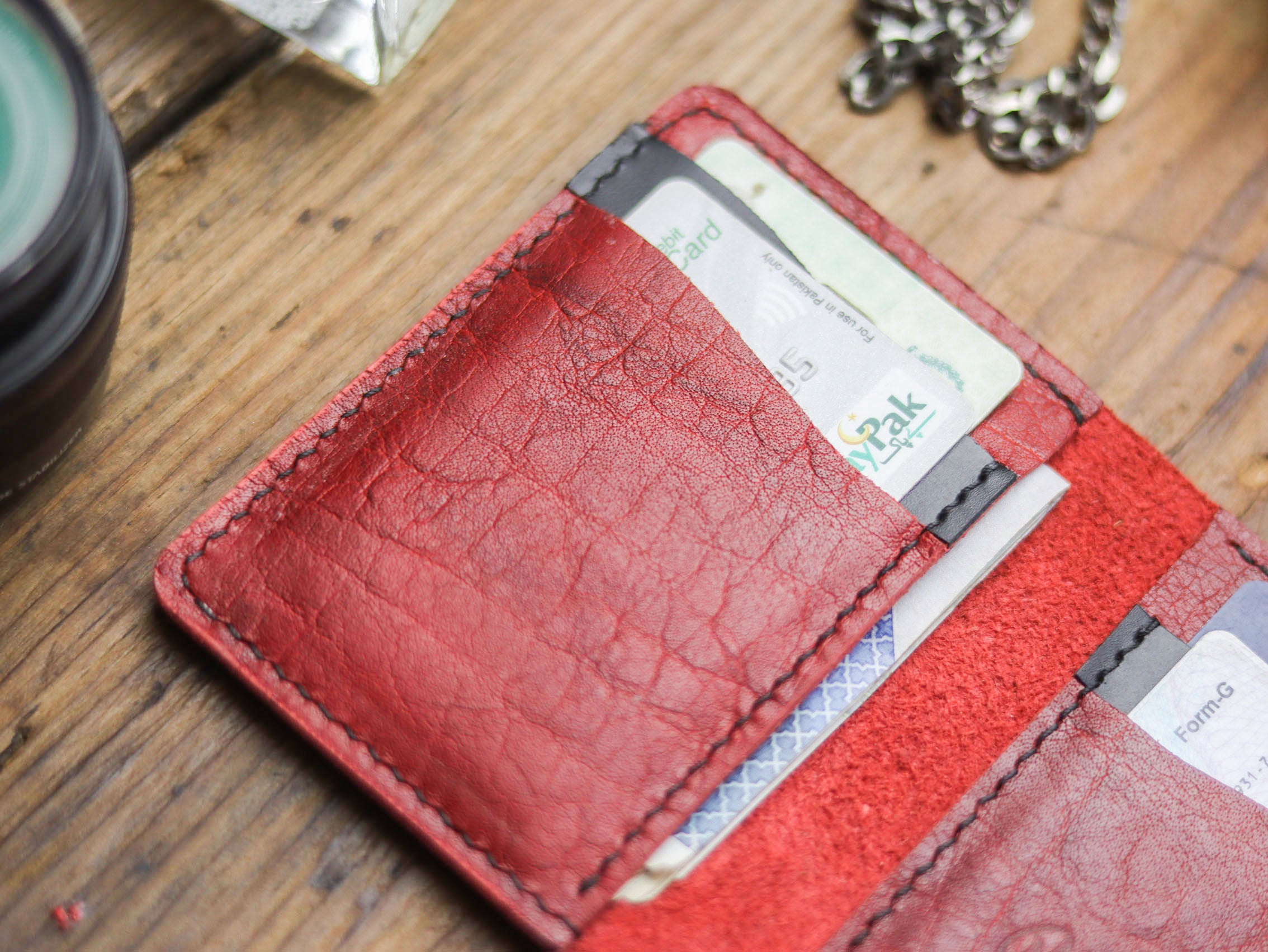 "KODUS" RED