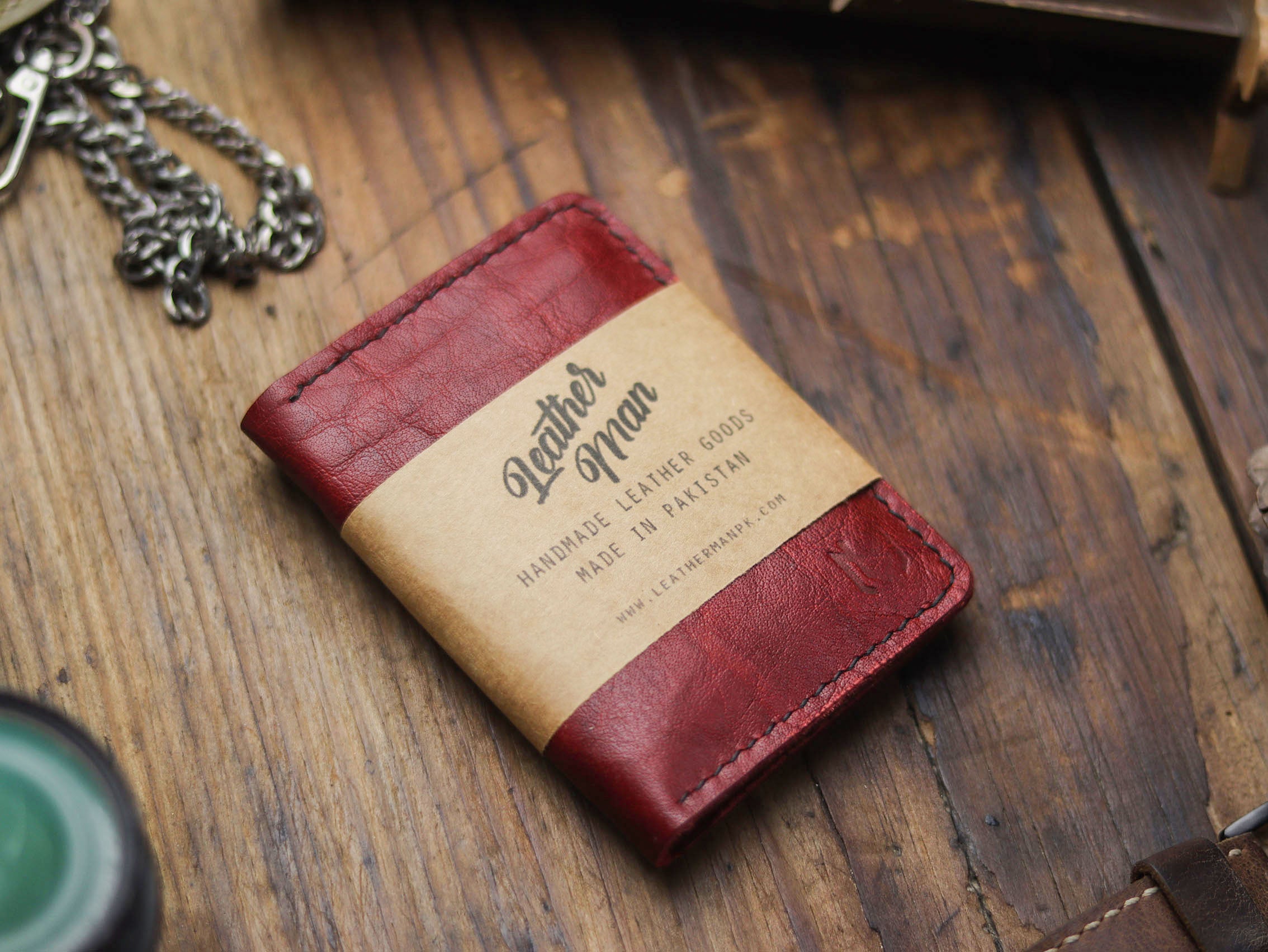 "KODUS" RED