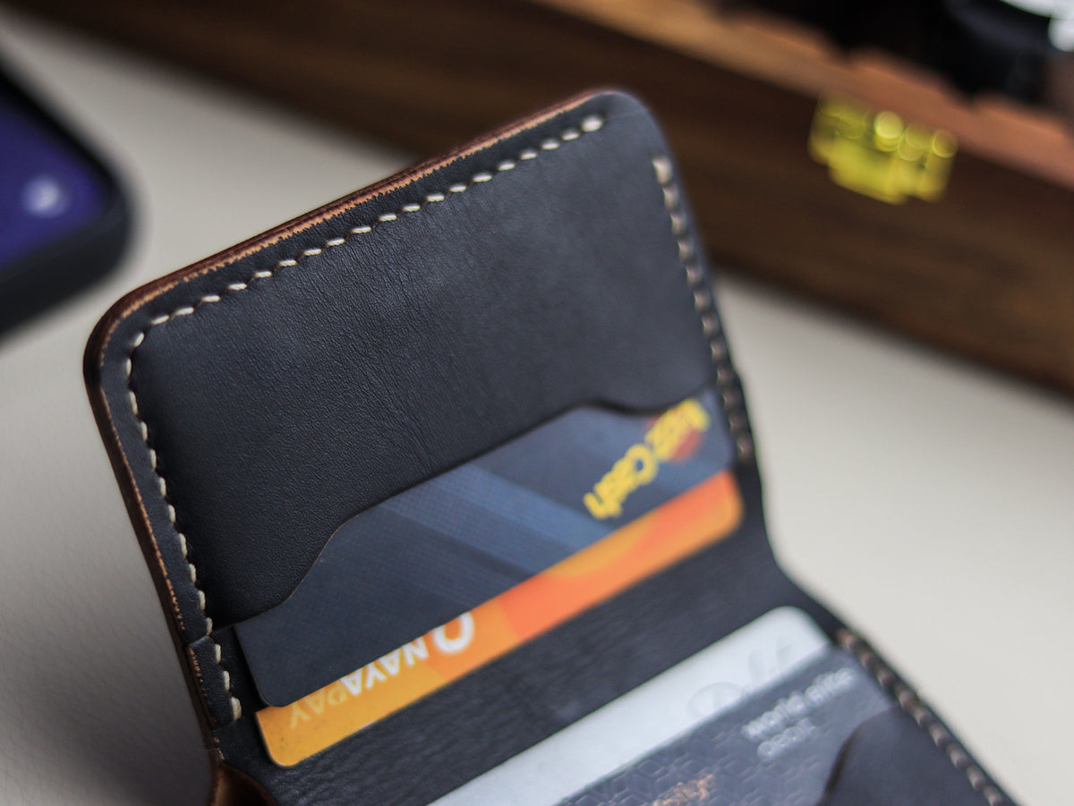 TRIDENT MINI - HORWEEN BLACK VEG TAN LEATHER