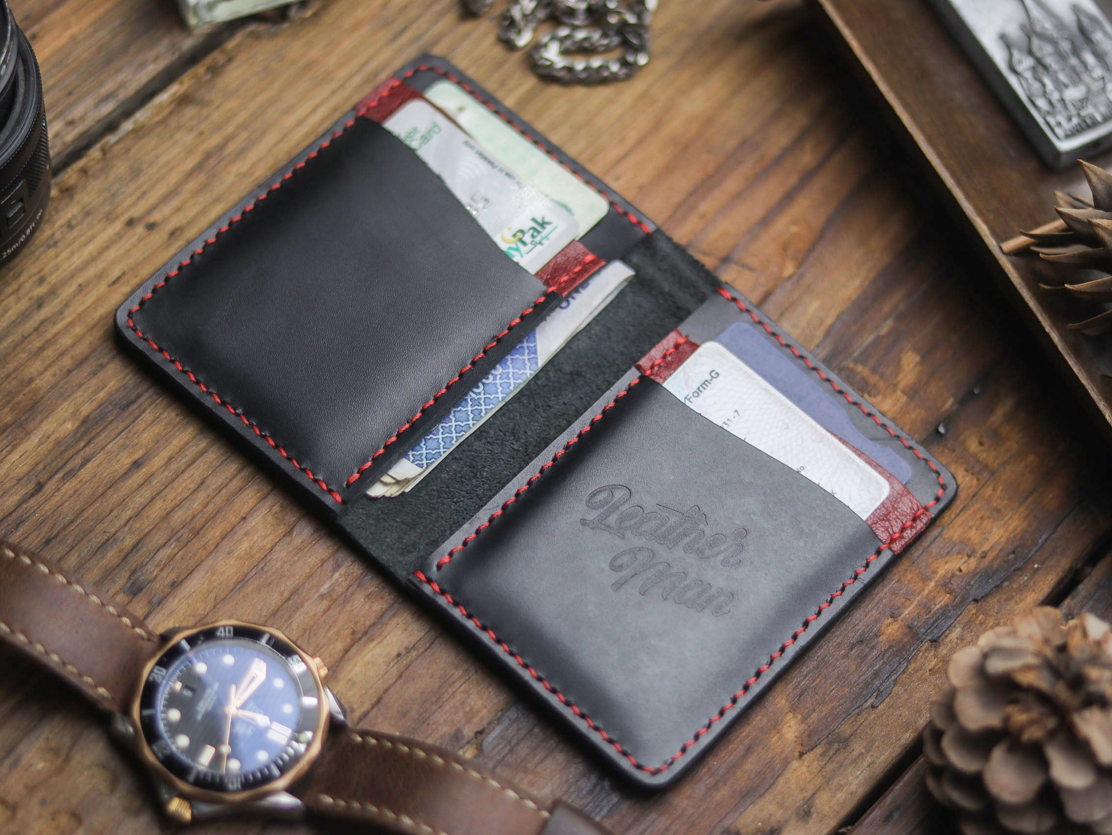 "KODUS" BLACK & RED