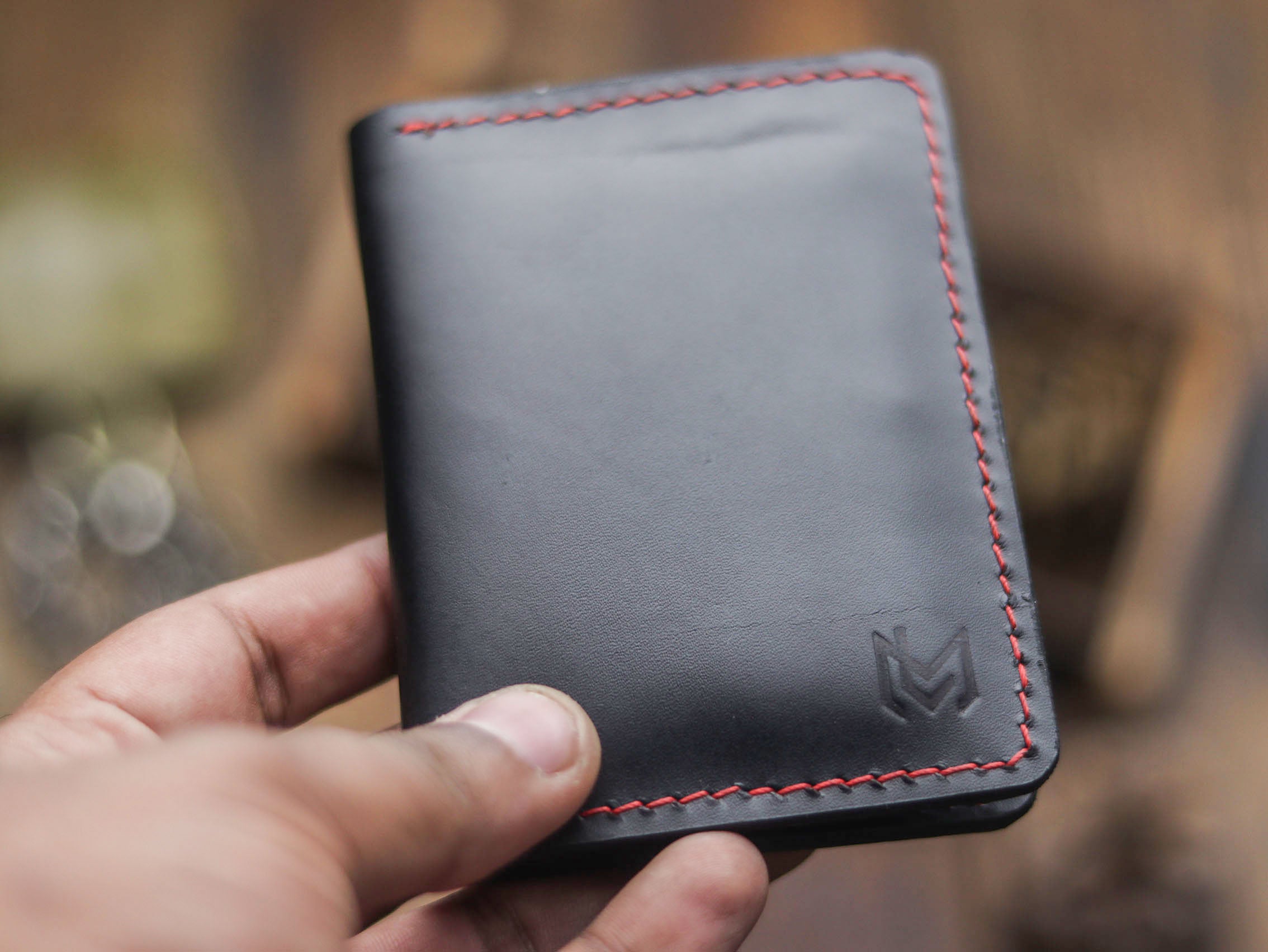 "KODUS" BLACK & RED
