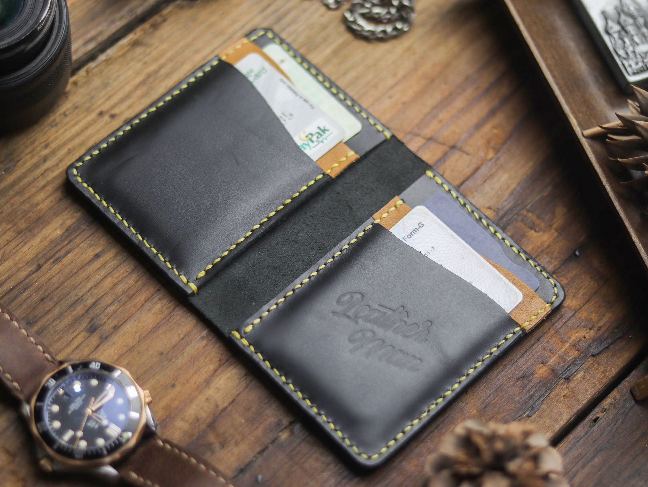 "KODUS" BLACK & MUSTARD
