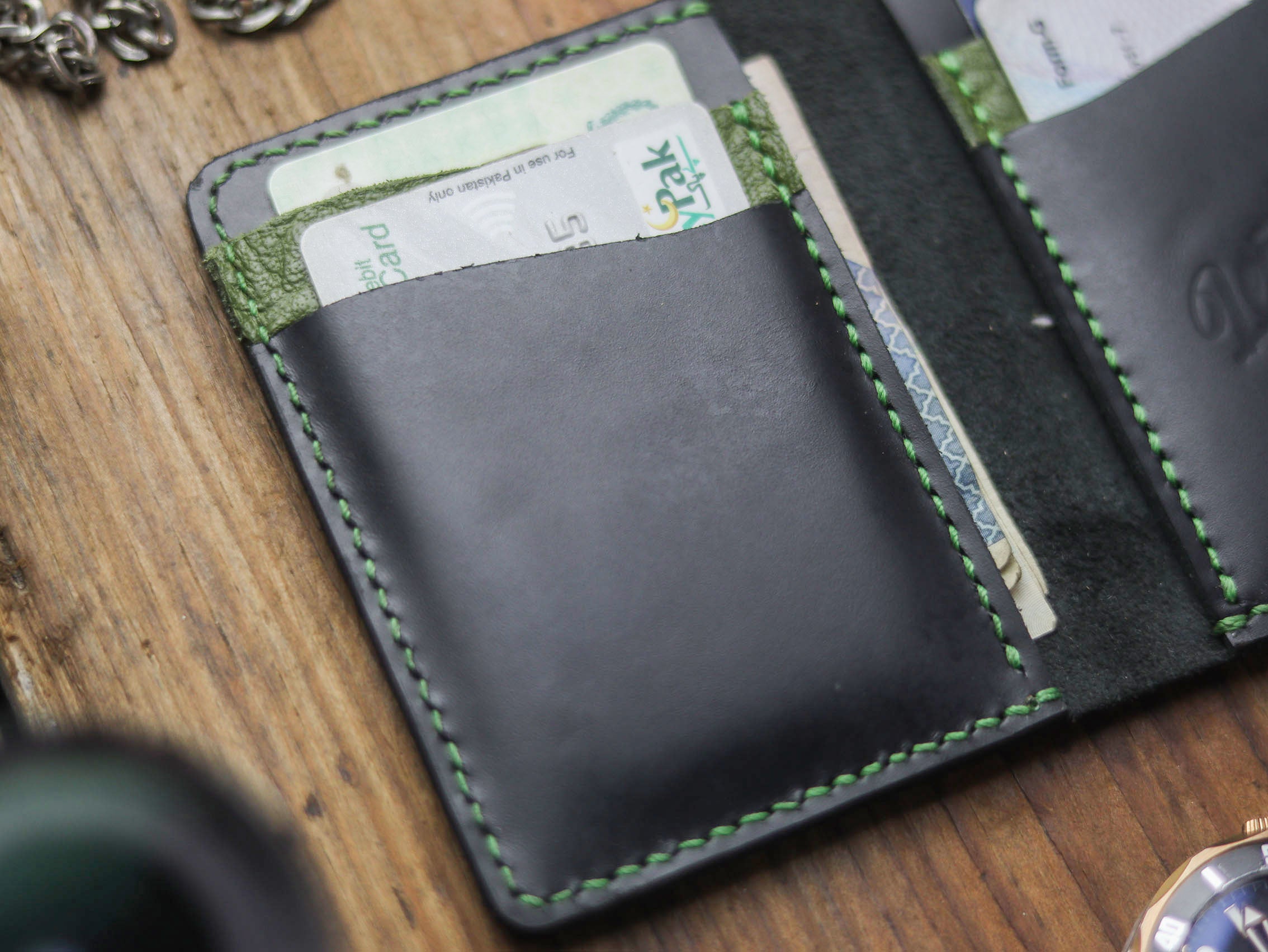 "KODUS" BLACK & FOREST GREEN