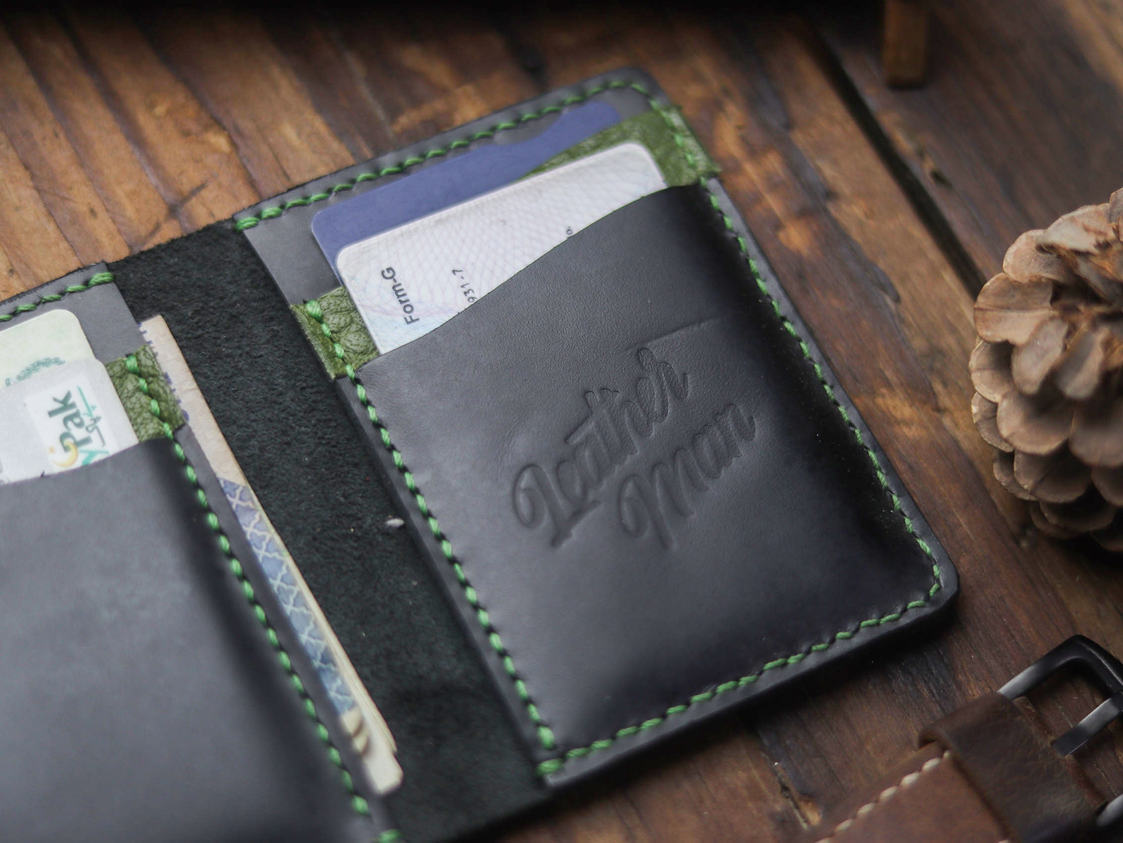 "KODUS" BLACK & FOREST GREEN
