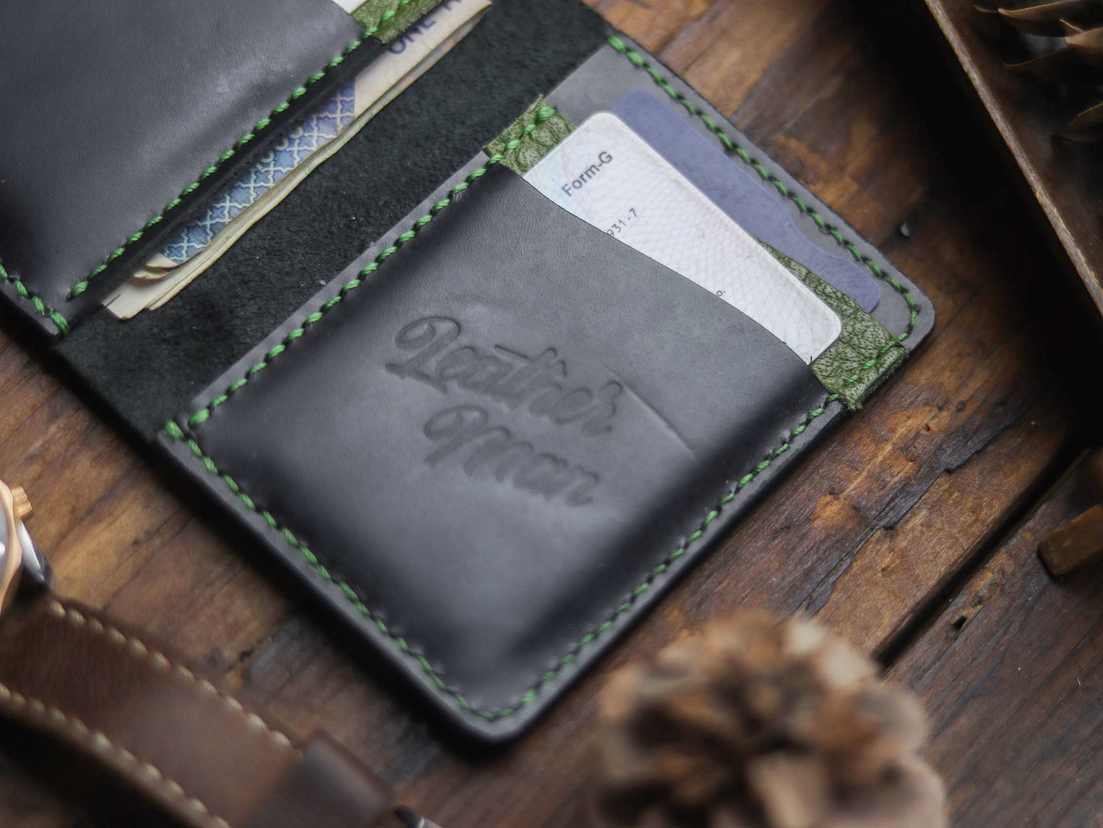 "KODUS" BLACK & FOREST GREEN
