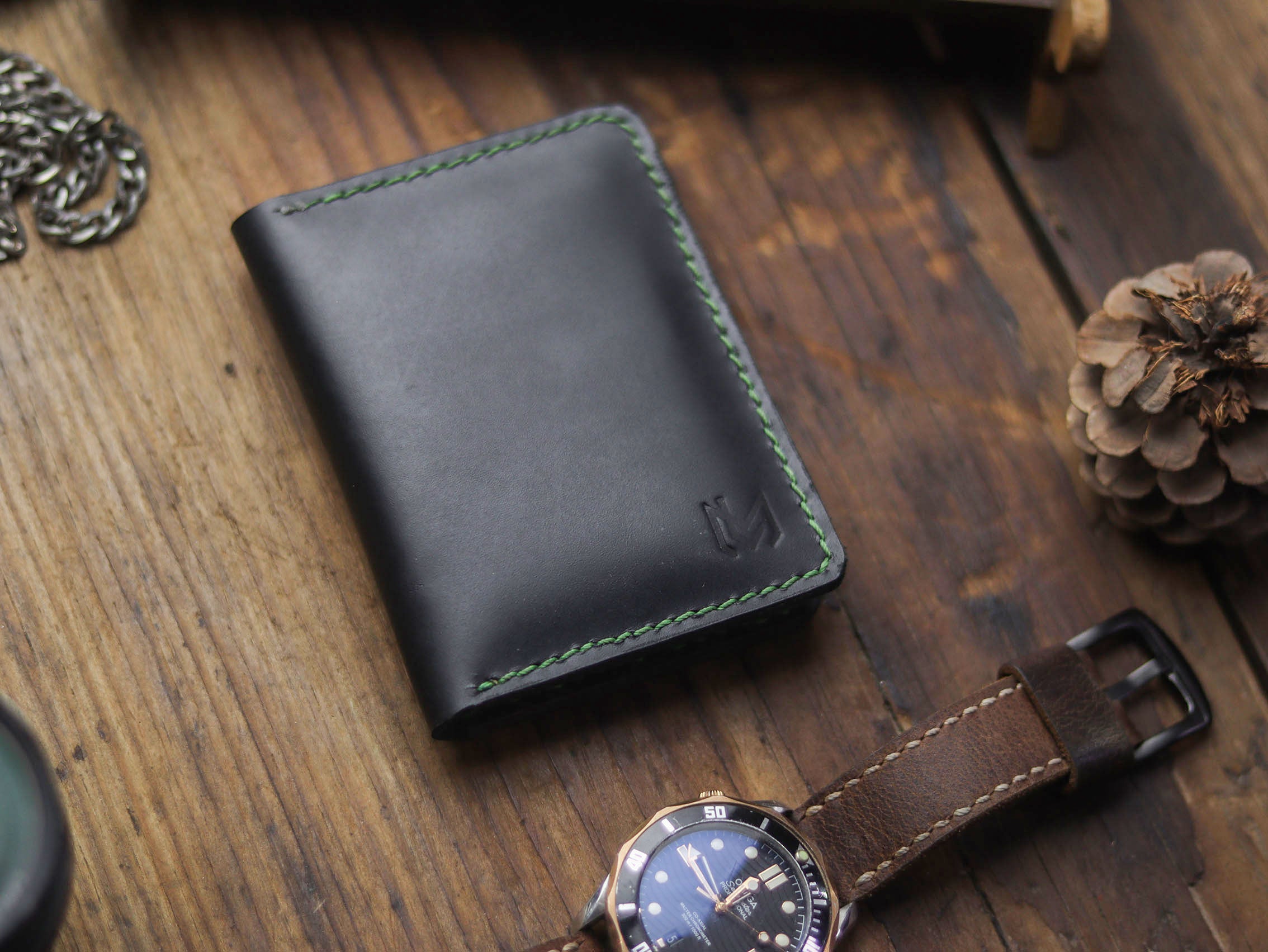 "KODUS" BLACK & FOREST GREEN