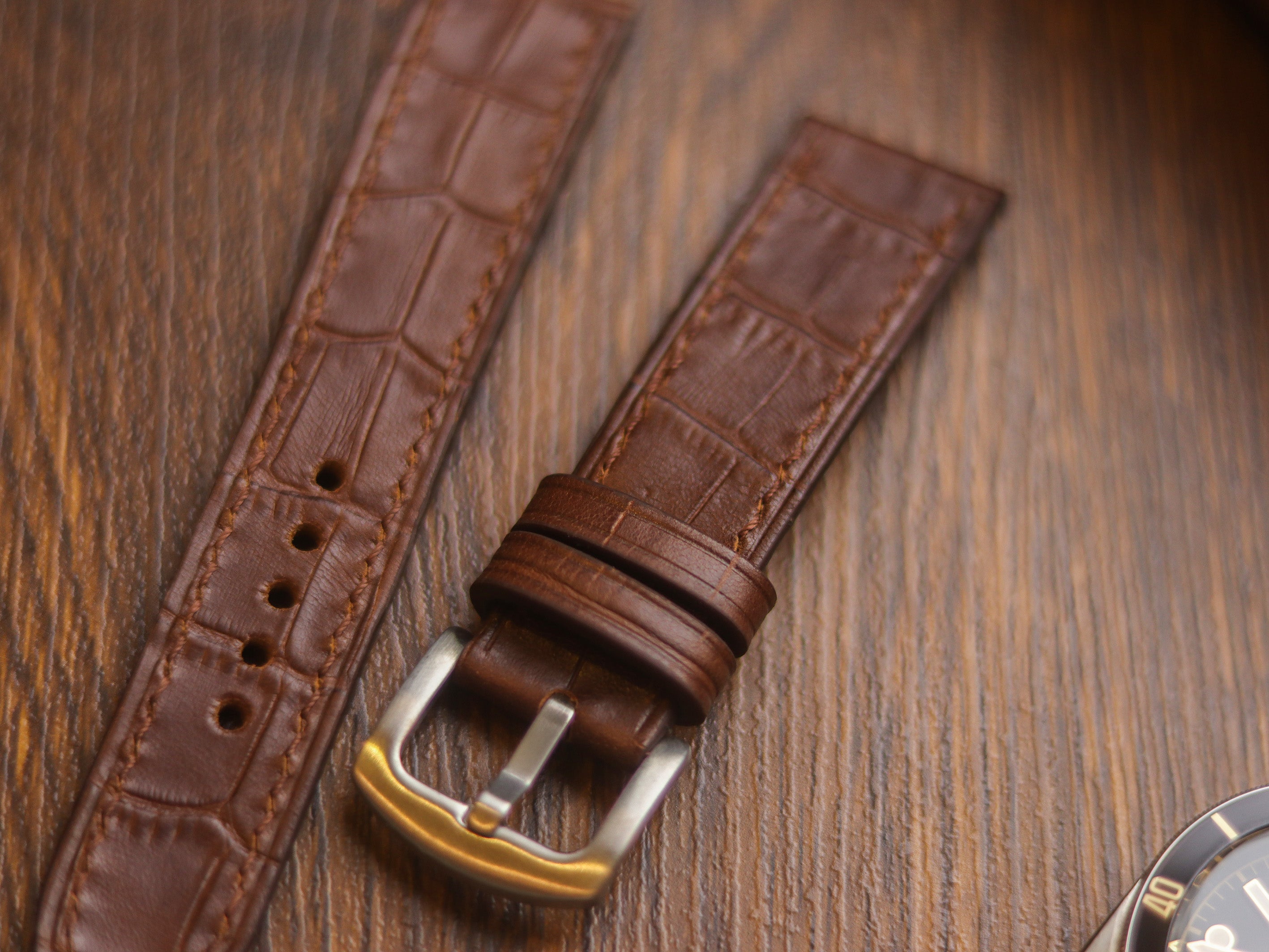BROWN CROCO HAND-CRAFTED WATCH STRAPS - FULL STITCHED