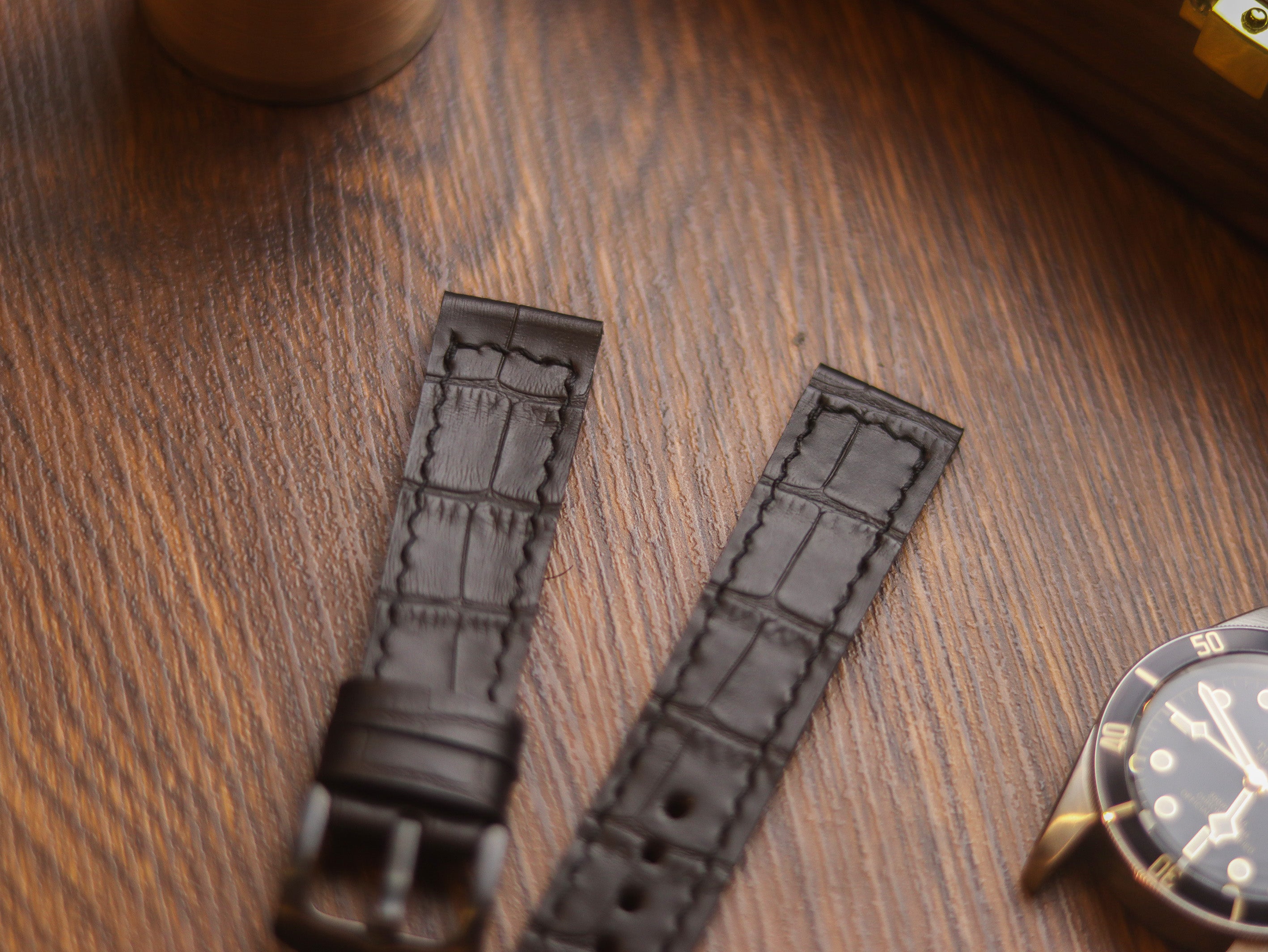 BLACK CROCO HAND-CRAFTED WATCH STRAPS - BOX STITCHED U-TAIL