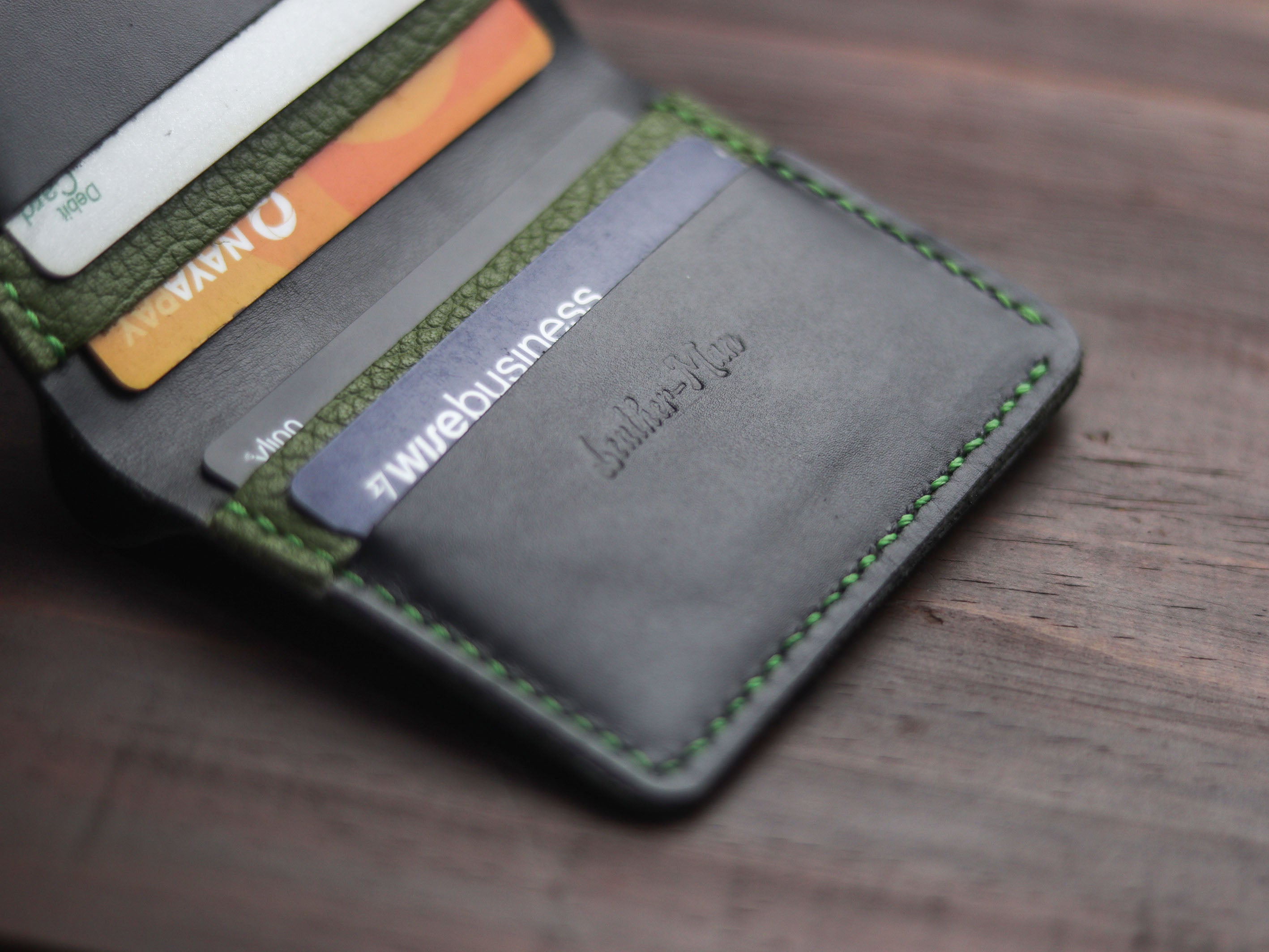 "TRIDENT CLASSIC MINI" BLACK & FOREST GREEN