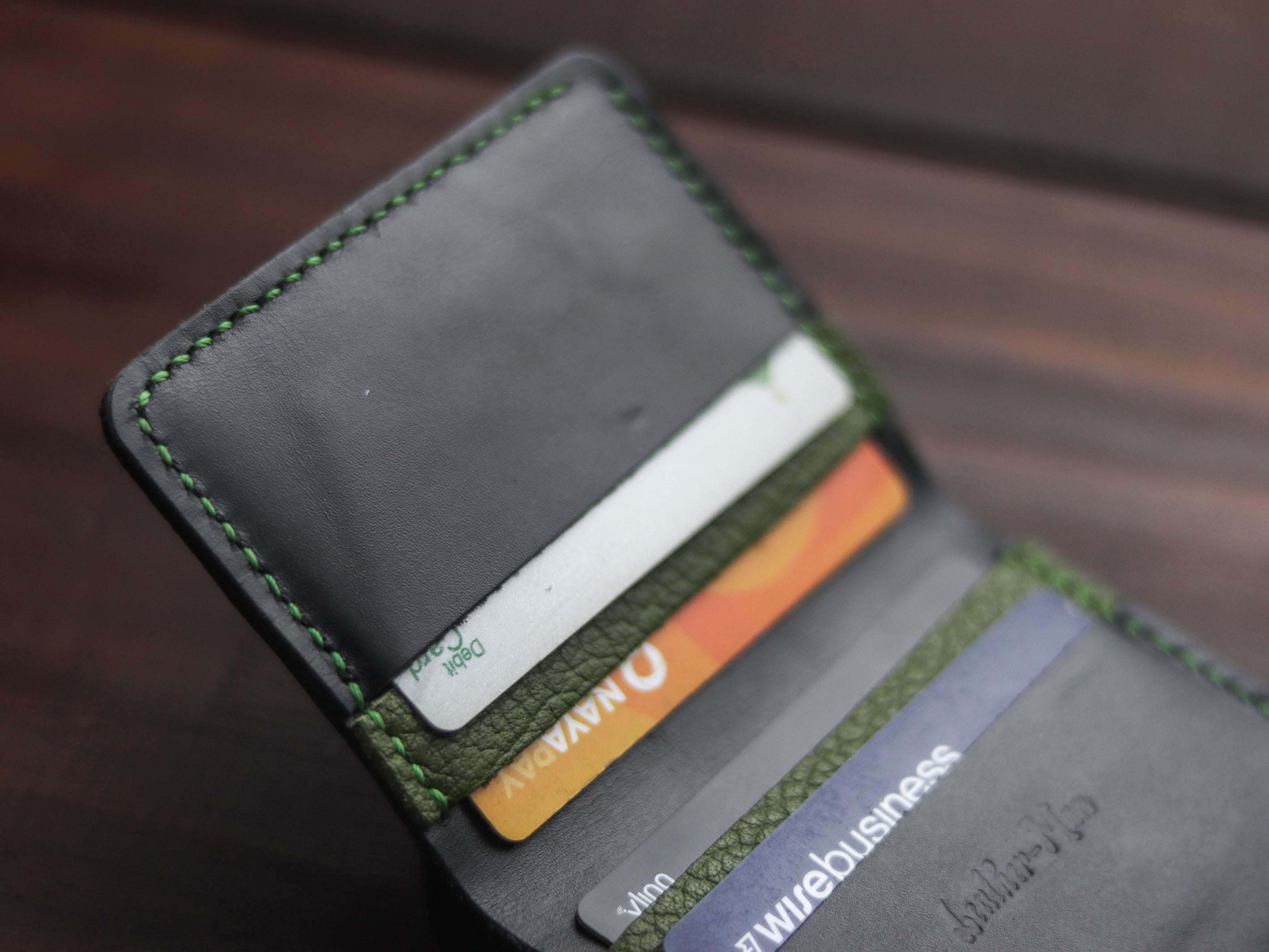 "TRIDENT CLASSIC MINI" BLACK & FOREST GREEN