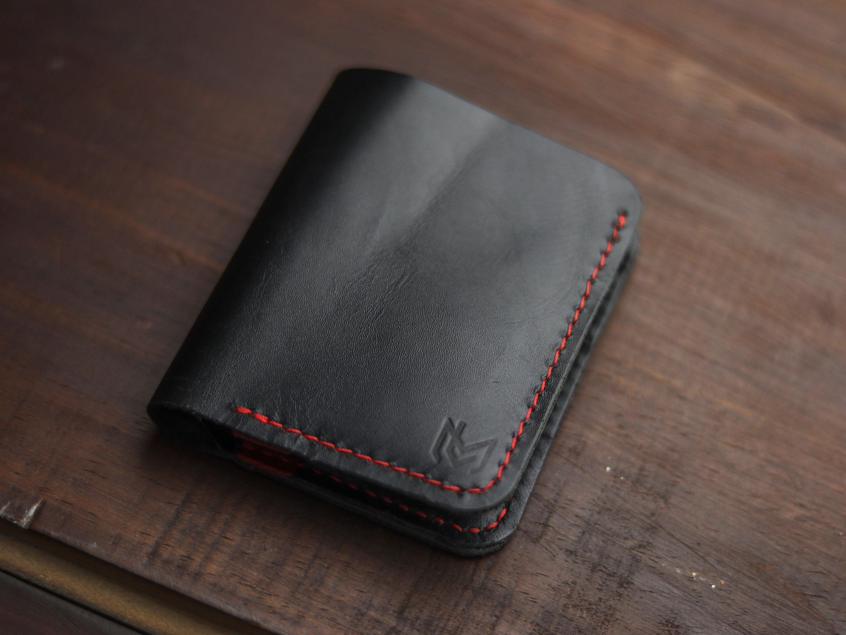 "TRIDENT MINI" BLACK & RED