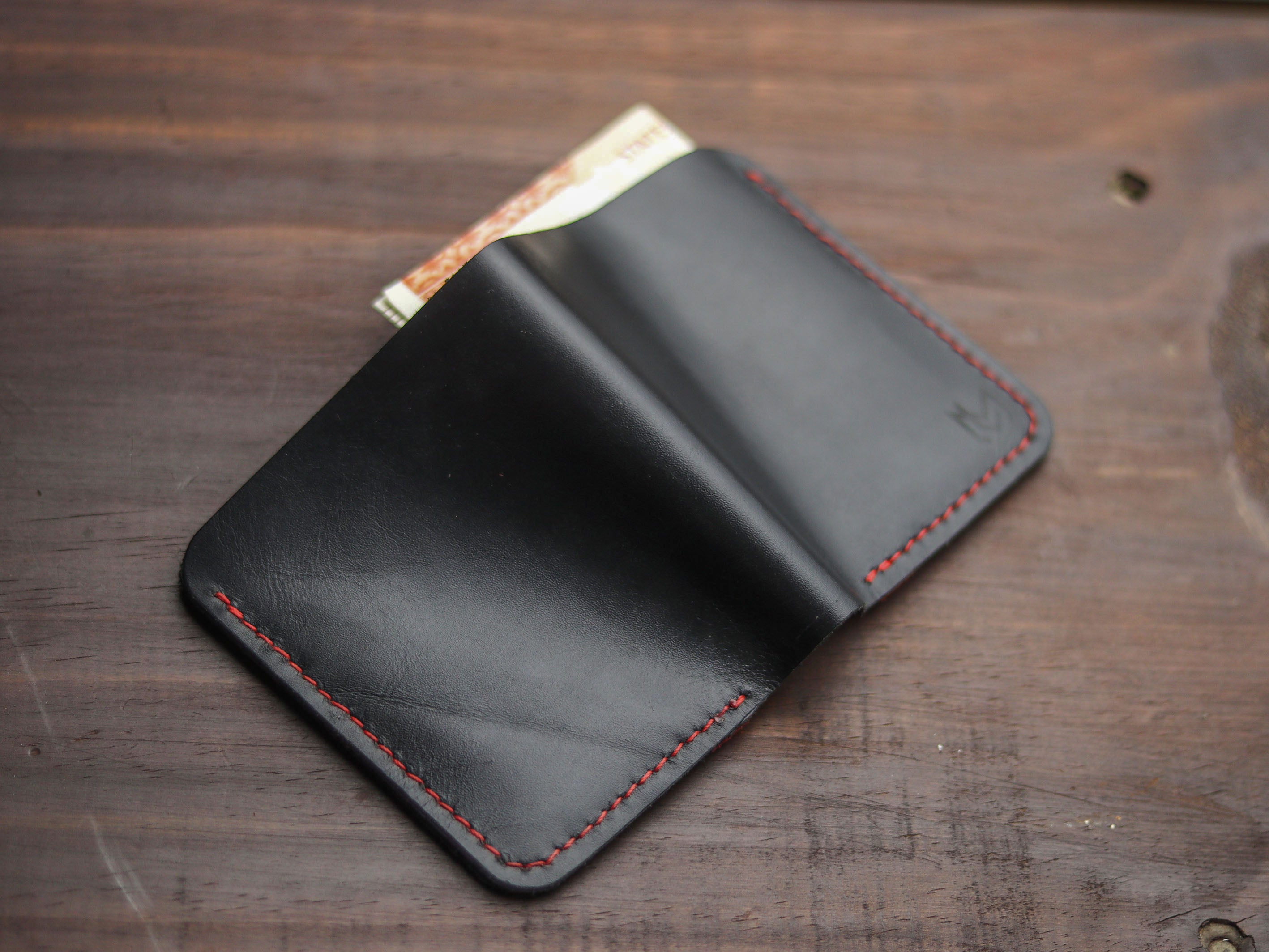 "TRIDENT MINI" BLACK & RED