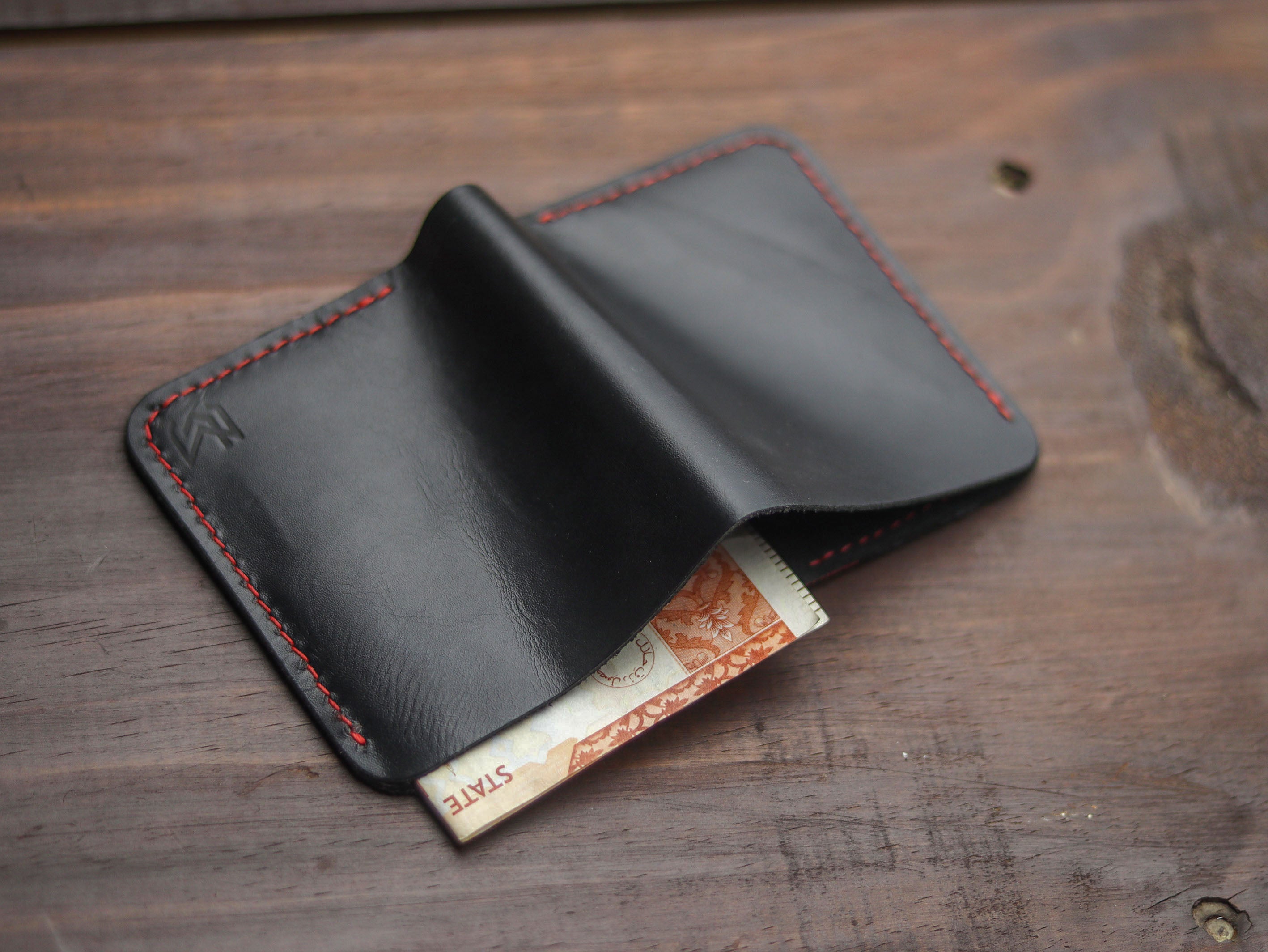 "TRIDENT MINI" BLACK & RED