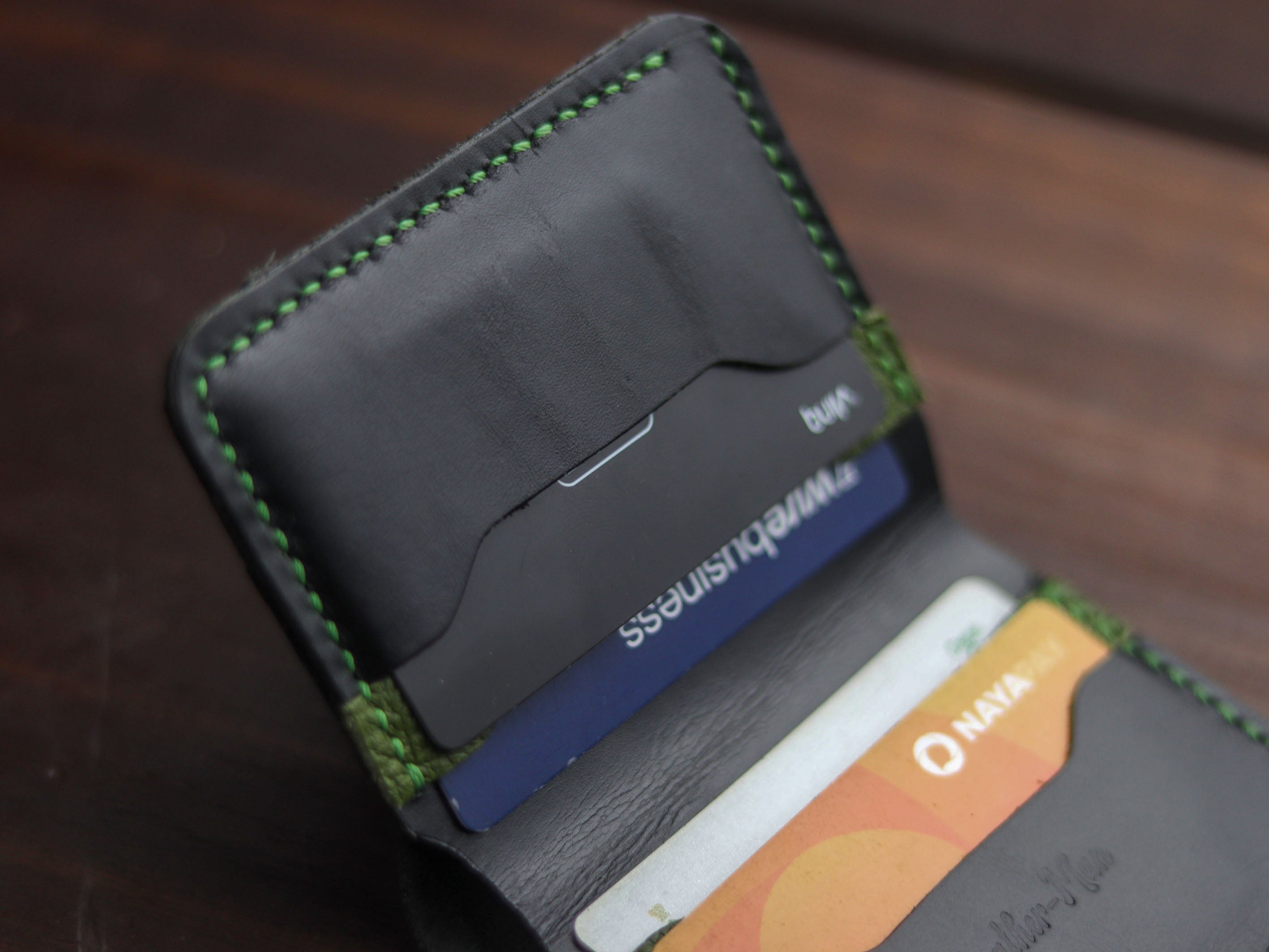 "TRIDENT MINI" BLACK & FOREST GREEN