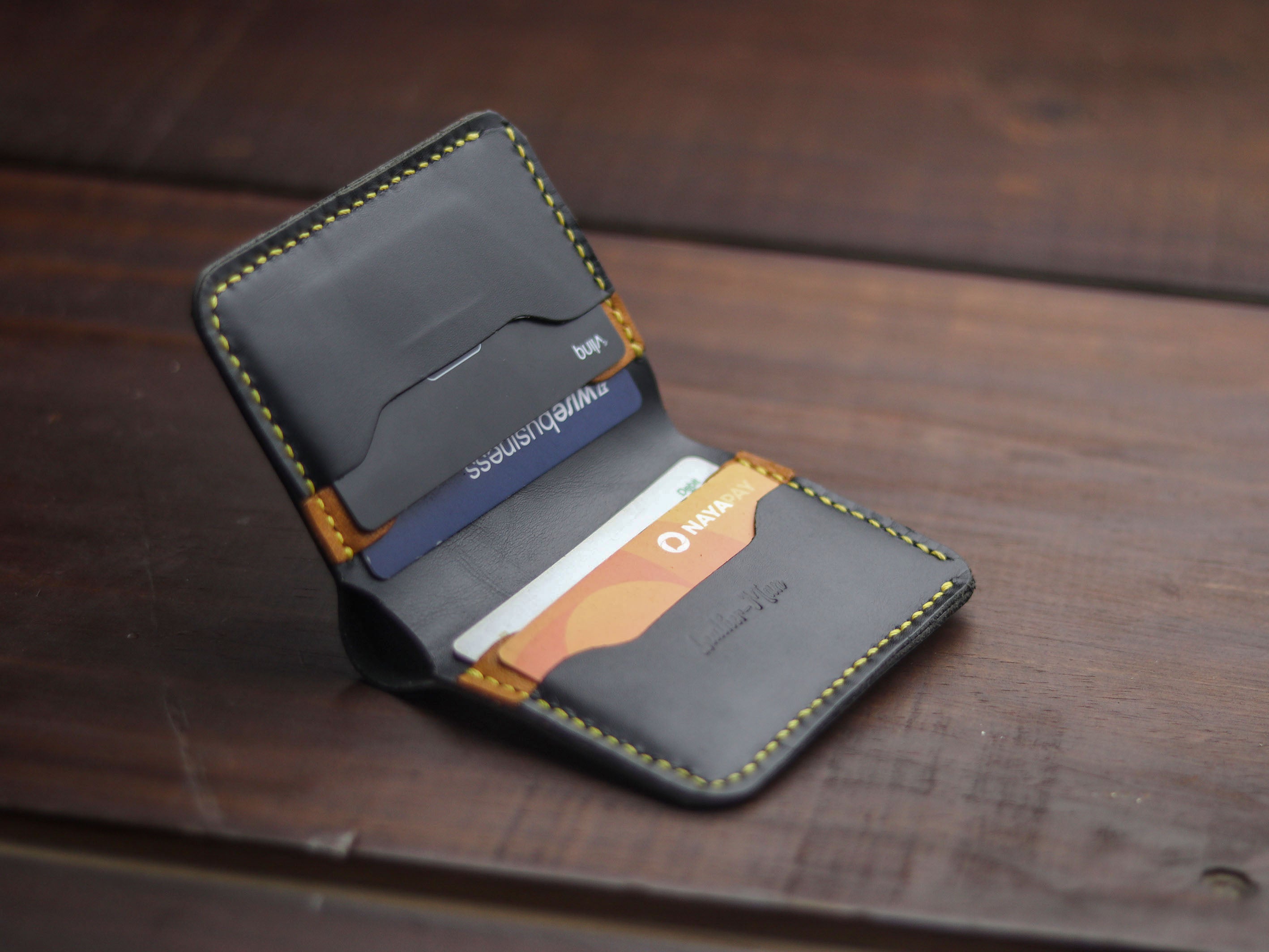 "TRIDENT MINI" BLACK & MUSTARD